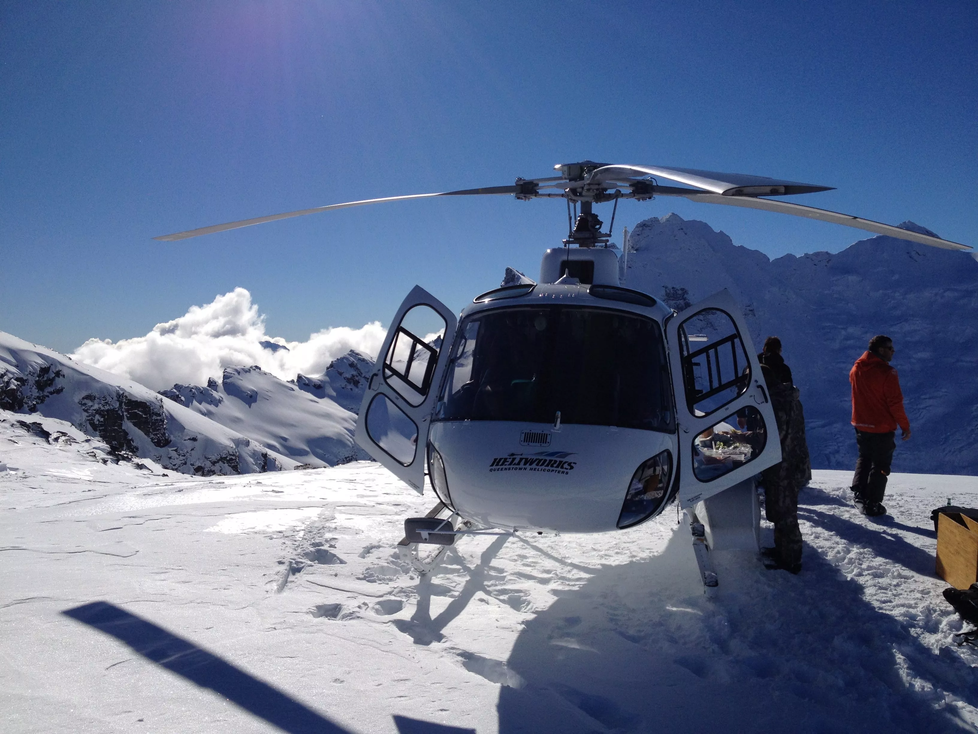 Milford Helicopter Flight in New Zealand, Australia and Oceania | Helicopter Sport - Rated 0.8