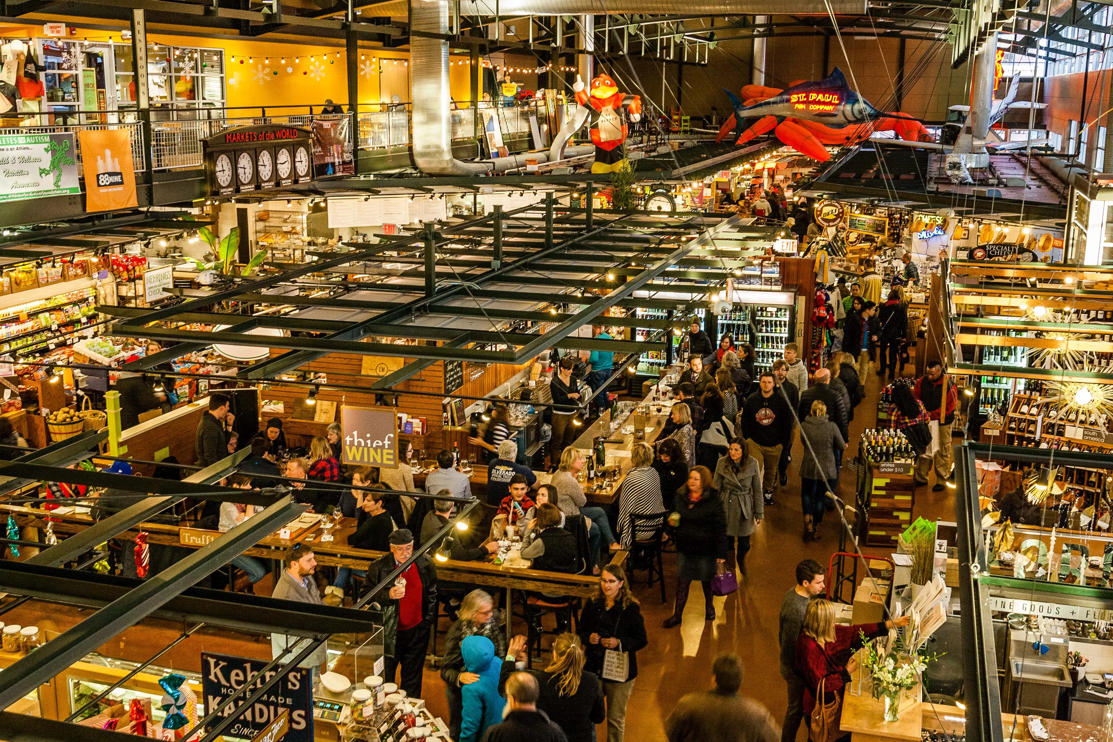 Milwaukee Public Market in USA, North America | Architecture,Street Food - Rated 4.5