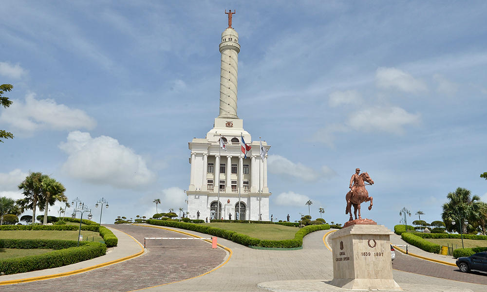 Monument to the Heroes of the Restoration in Dominican Republic, Caribbean | Monuments - Rated 4.9