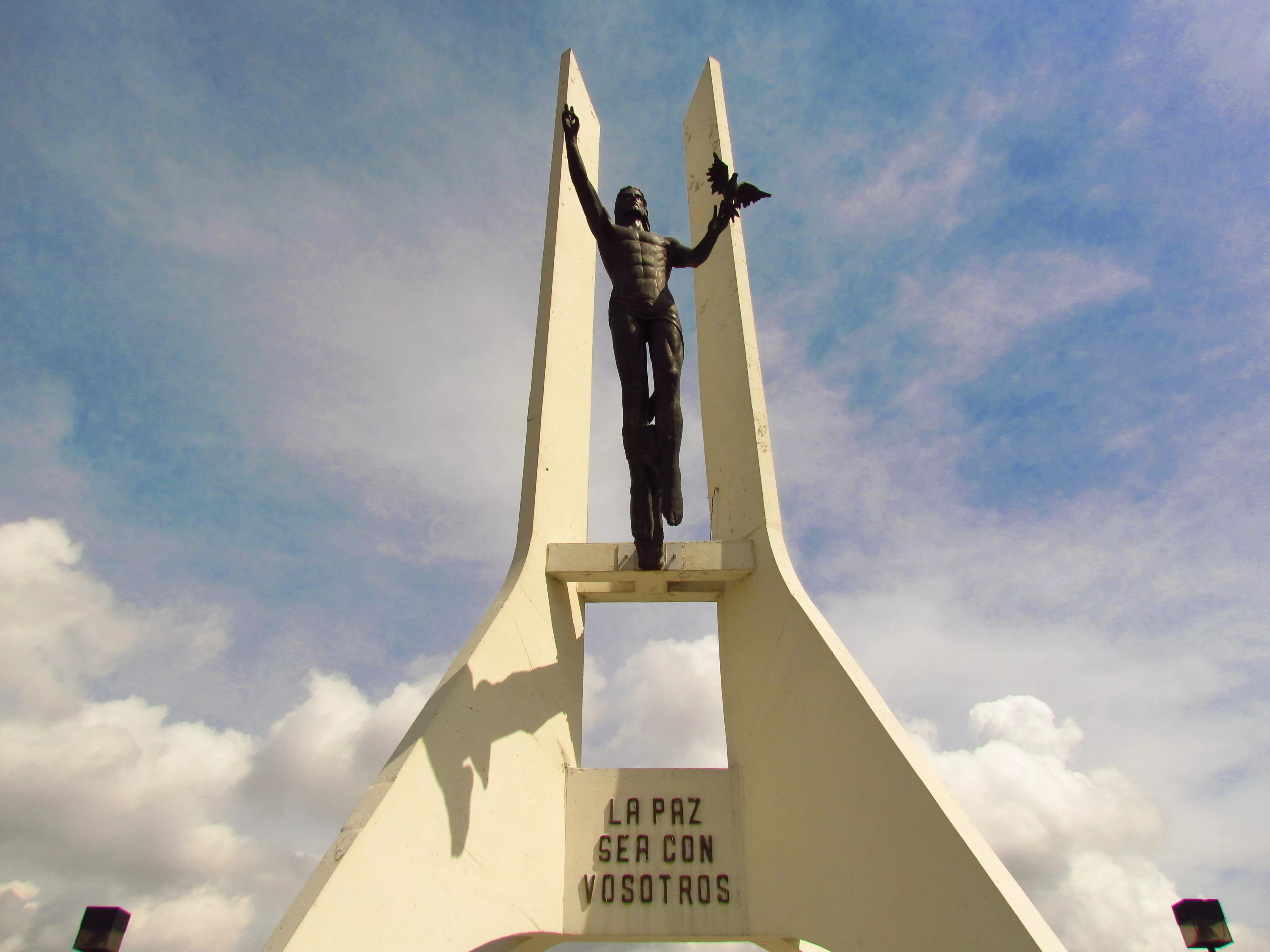 Monumento A La Paz in El Salvador, North America | Monuments - Rated 3.5