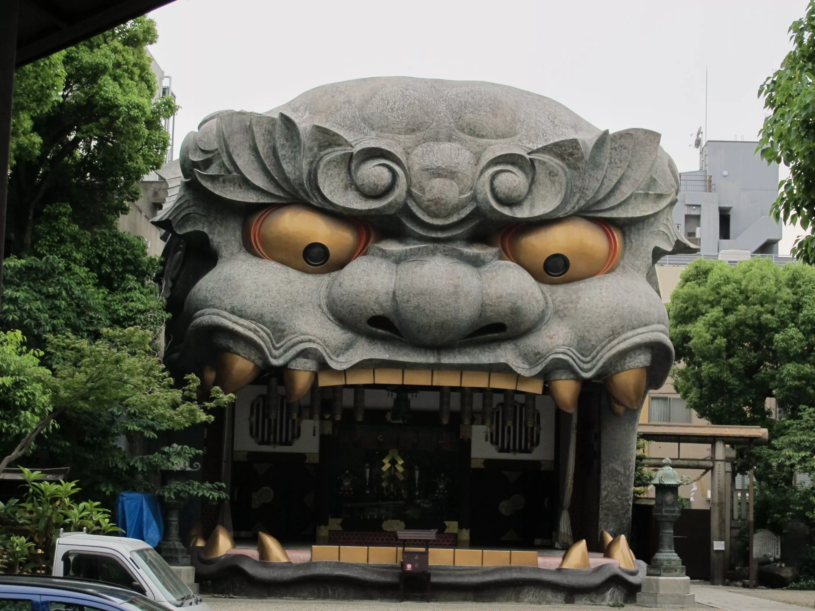 Namba Yasaka Shrine in Japan, East Asia | Architecture - Rated 3.5