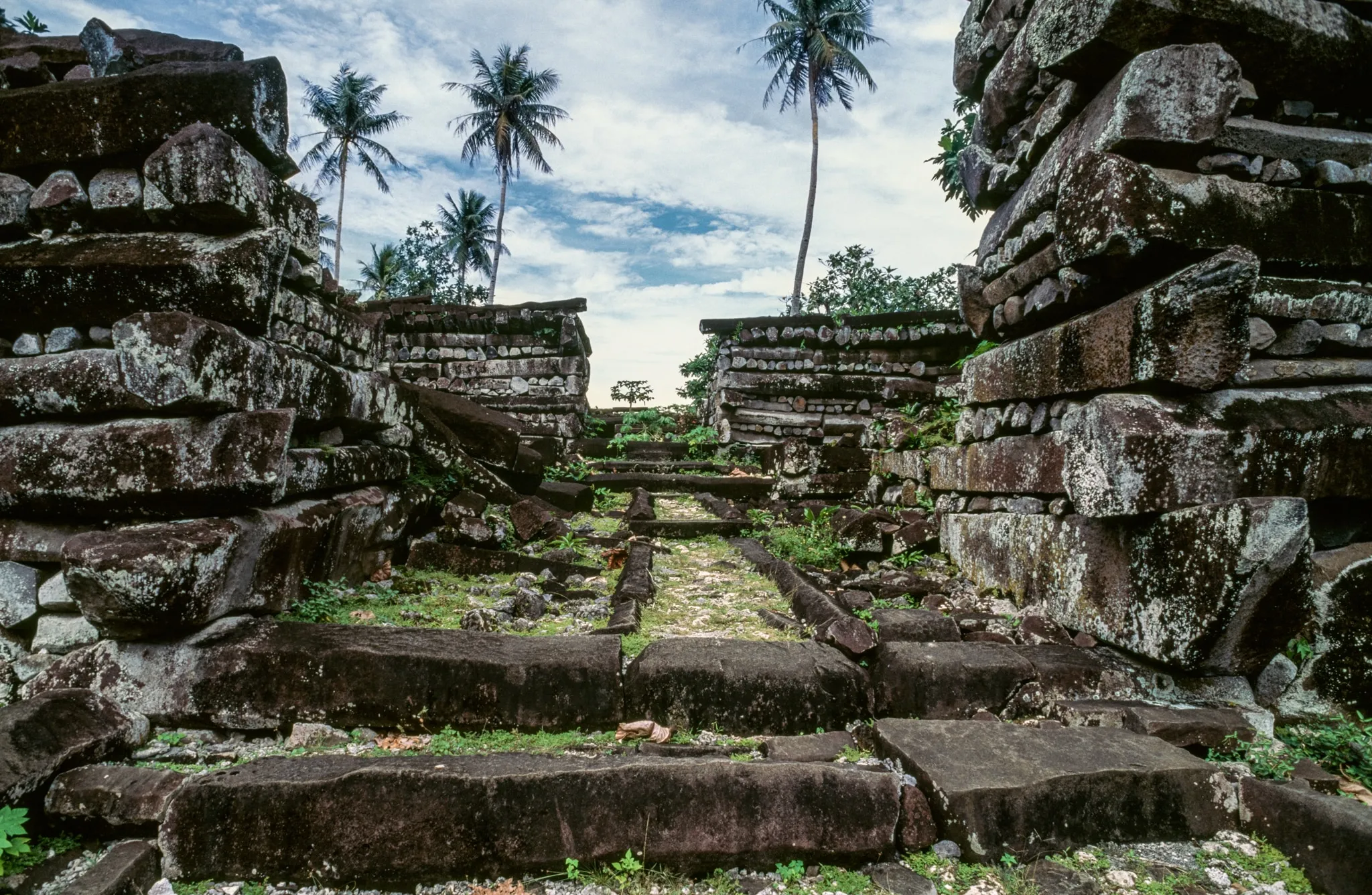 Nan Madol in Micronesia, Australia and Oceania | Architecture,Excavations - Rated 3.7