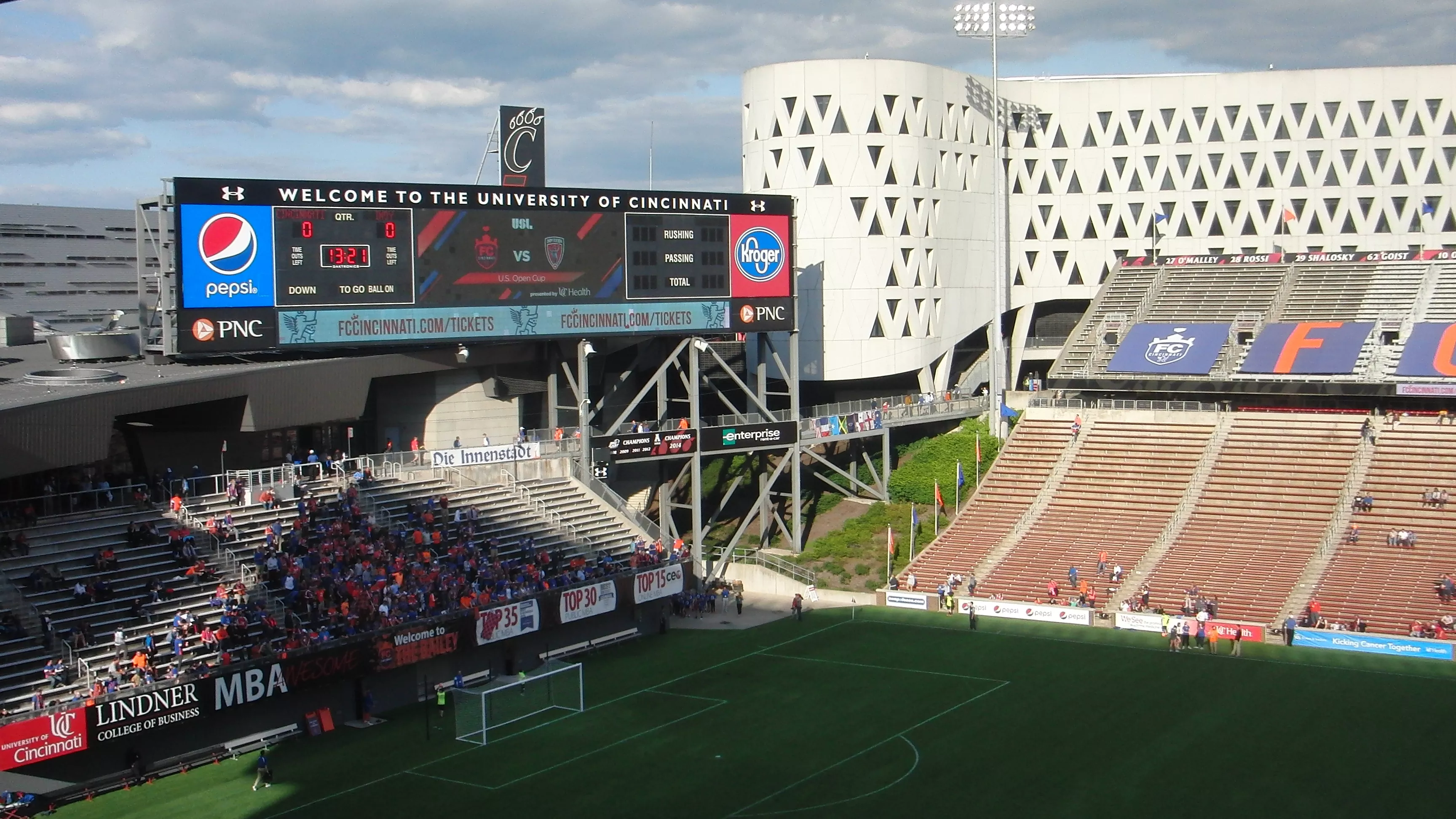 Nippert Stadium in USA, North America | Football - Rated 3.8