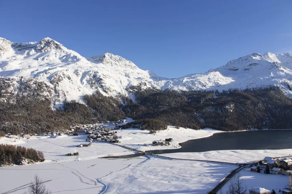 Nira Alpina in Switzerland, Europe | Snowboarding,Skiing - Rated 4.1