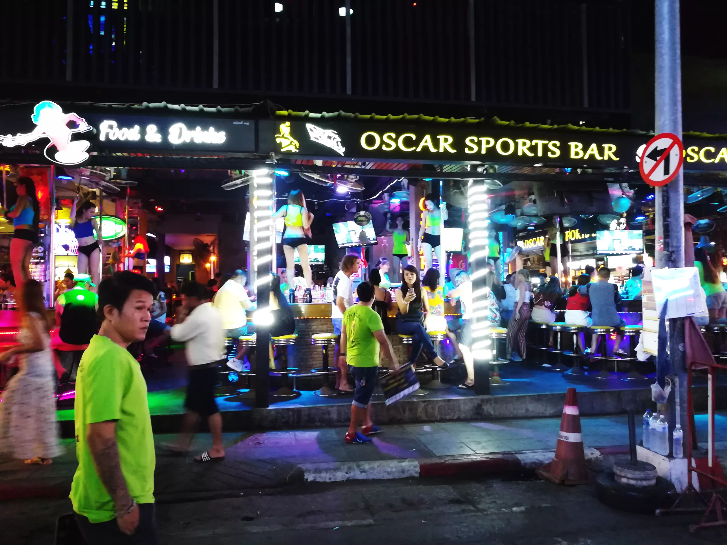 Oscar Sports Bar in Thailand, Central Asia | Bars,Sex-Friendly Places - Rated 0.7