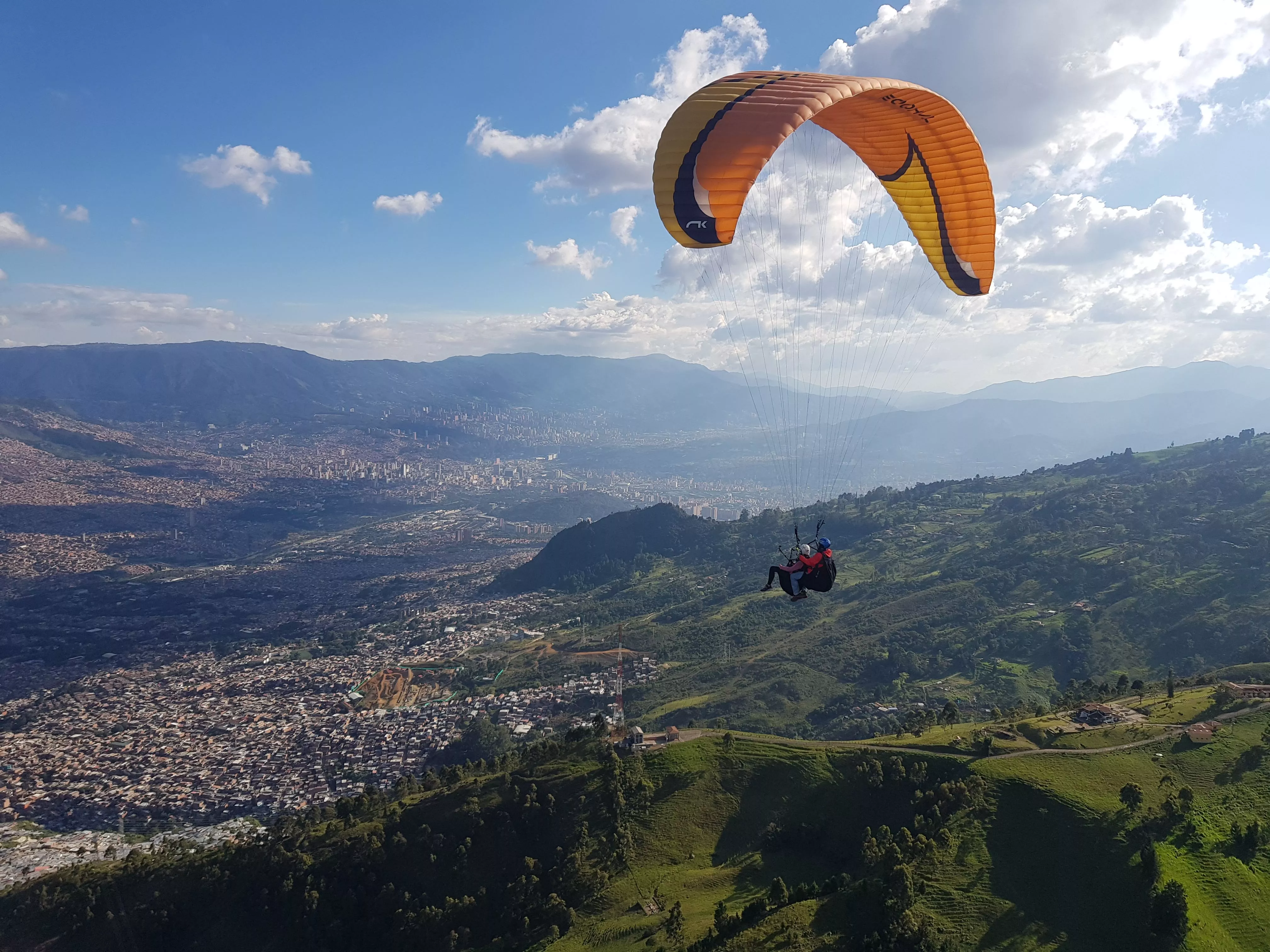 Paragliding Medellin in Colombia, South America | Paragliding - Rated 1.3