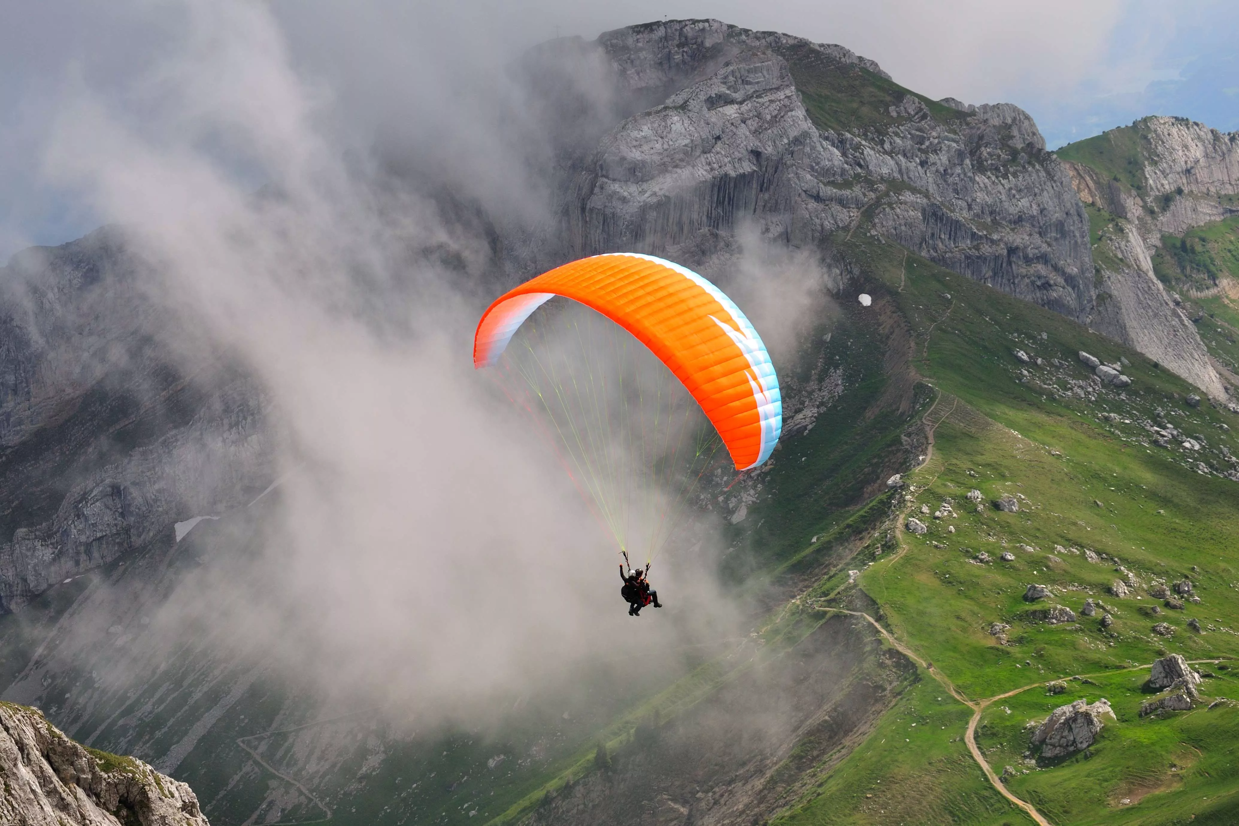 Paragliding in Bir Billing in India, Central Asia | Paragliding - Rated 9.2
