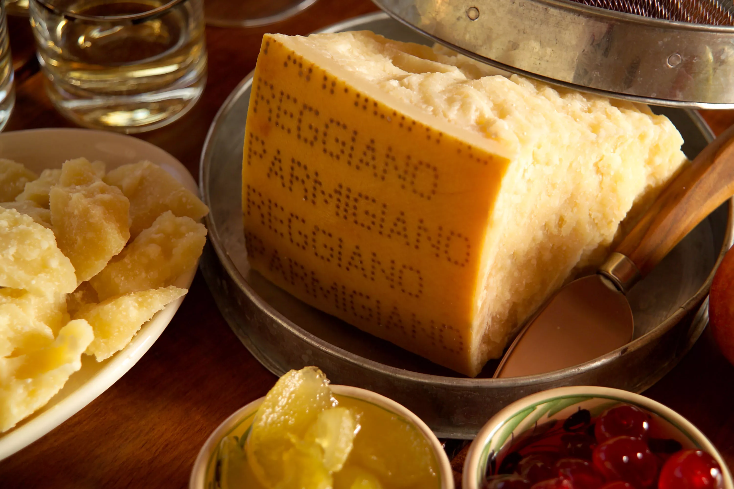 Parmigiano Reggiano in Italy, Europe | Cheesemakers - Rated 0.9