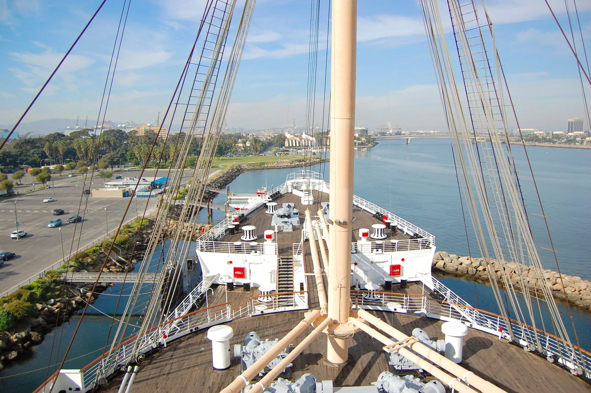 Queen Mary in USA, North America | Architecture - Rated 3.9