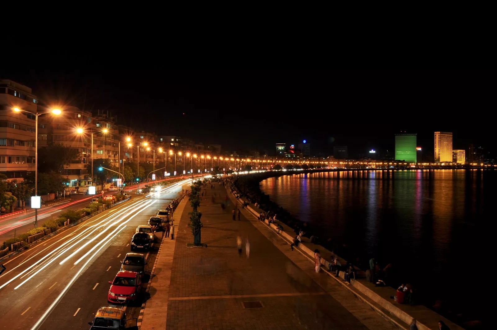 Queen's Necklace - Marine Drive in India, Central Asia | Architecture - Rated 4.4