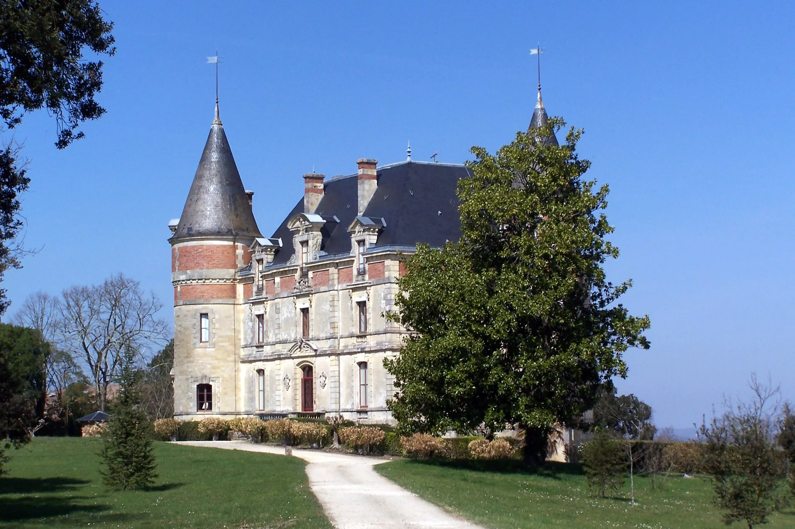 Rayne-Vigneau Castle in France, Europe | Wineries,Castles - Rated 0.9