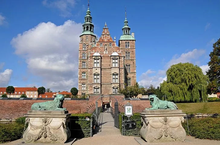 Rosenborg Castle in Denmark, Europe | Castles - Rated 4.1