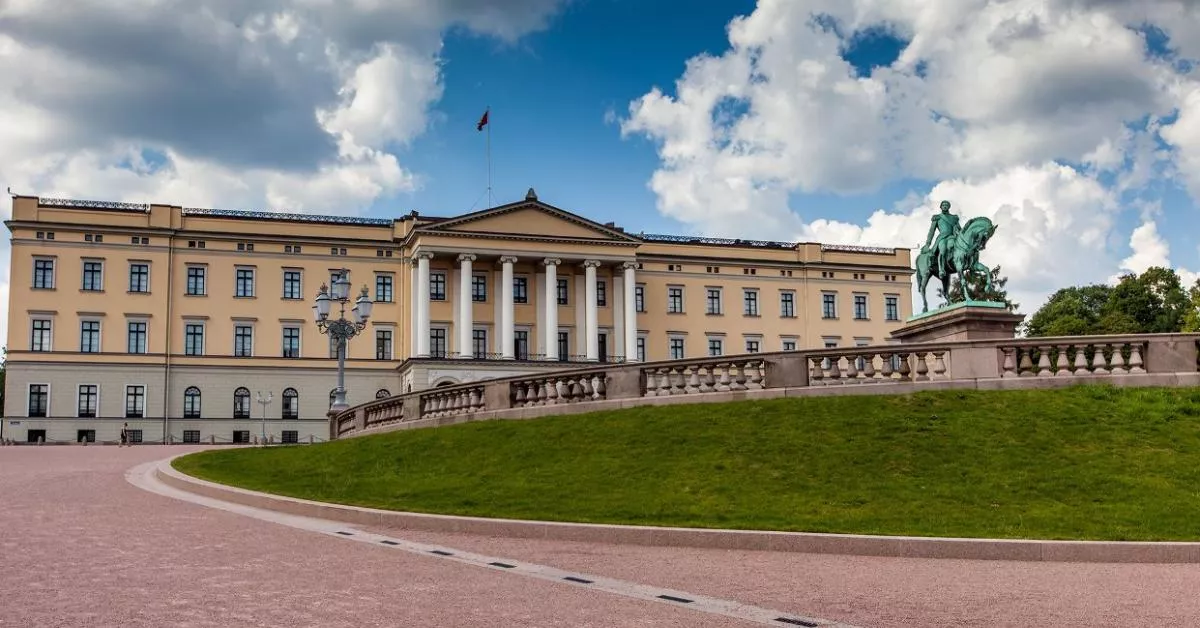 Royal Palace in Norway, Europe | Architecture - Rated 3.8