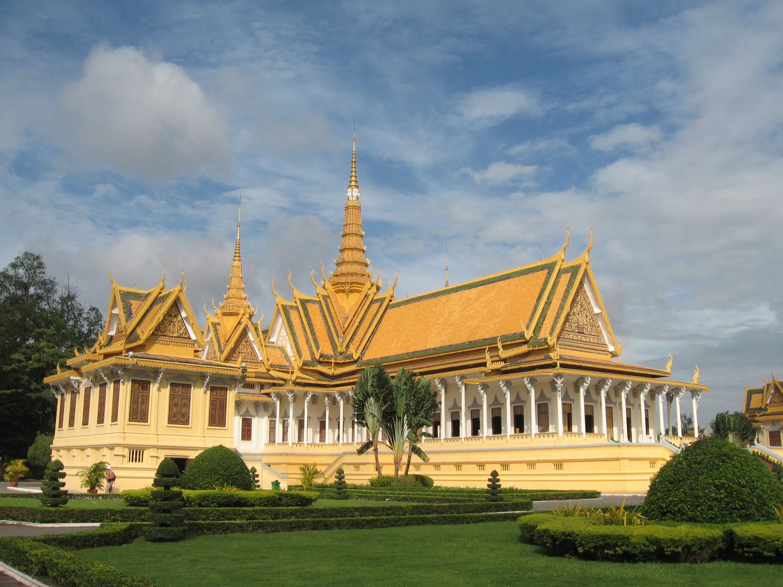 Royal Palace in Cambodia, East Asia | Architecture - Rated 3.6
