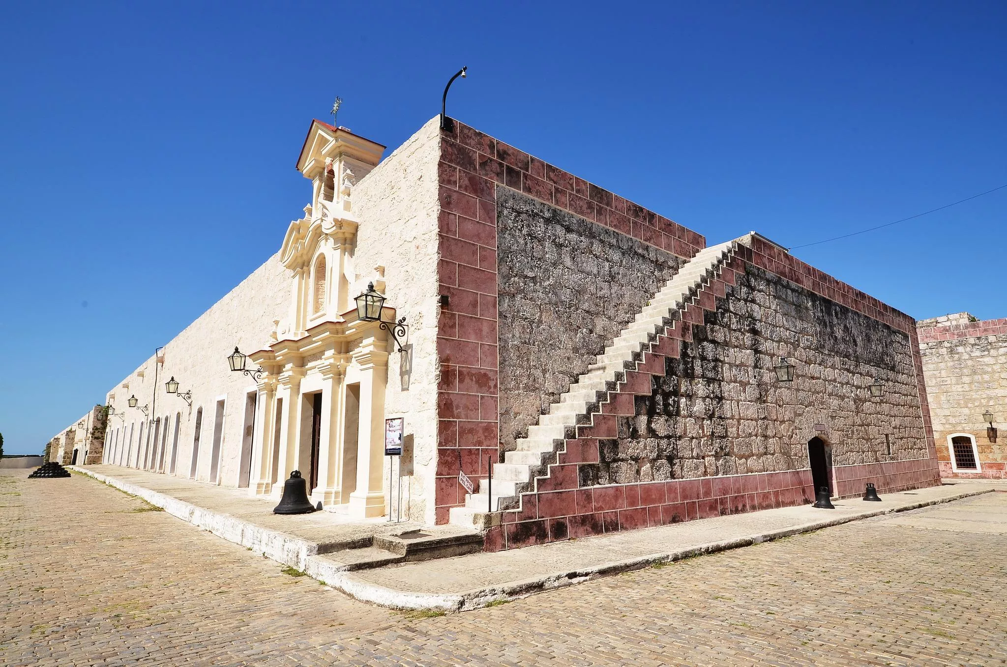 San Carlos de la Cabana in Cuba, Caribbean | Architecture,Excavations - Rated 3.7