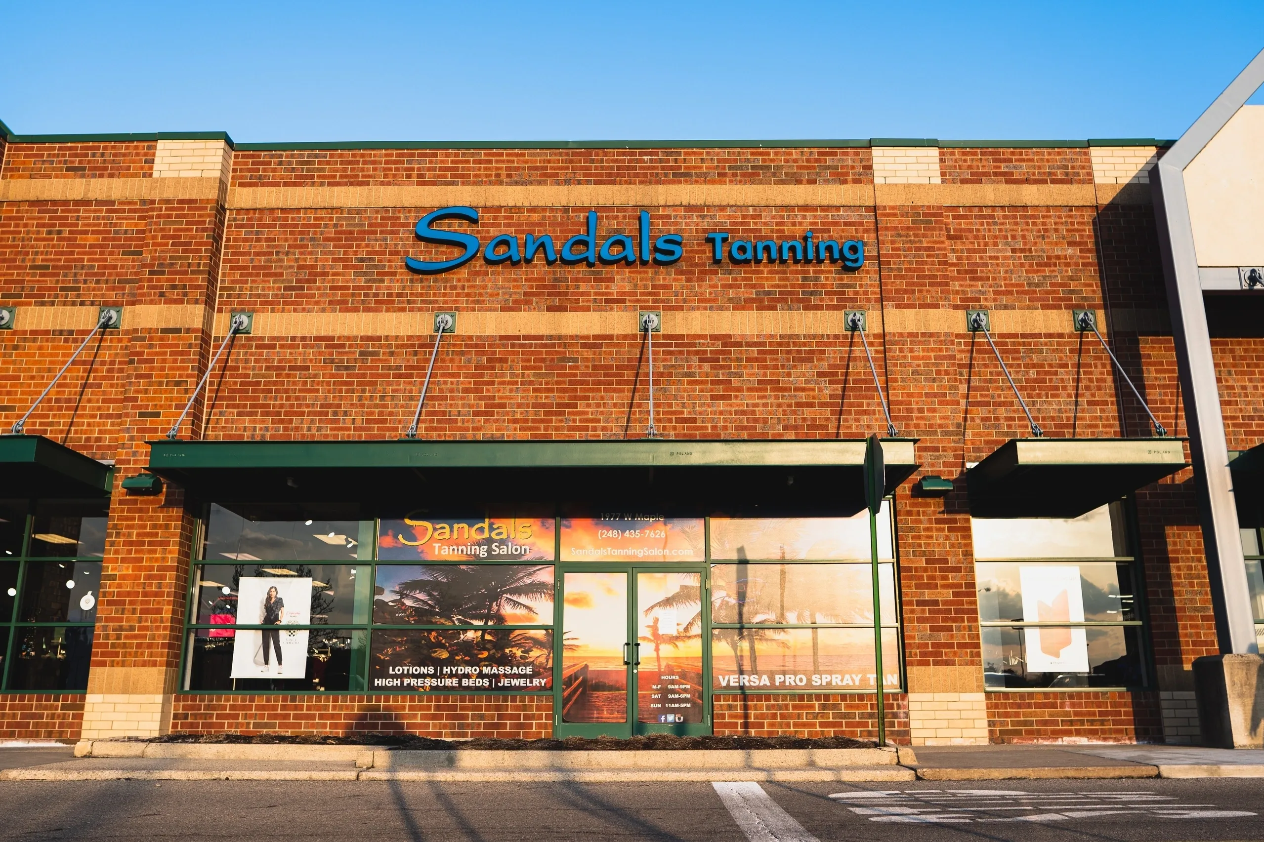 Sandals Tanning Salon in Canada, North America | Tanning Salons - Rated 1.1
