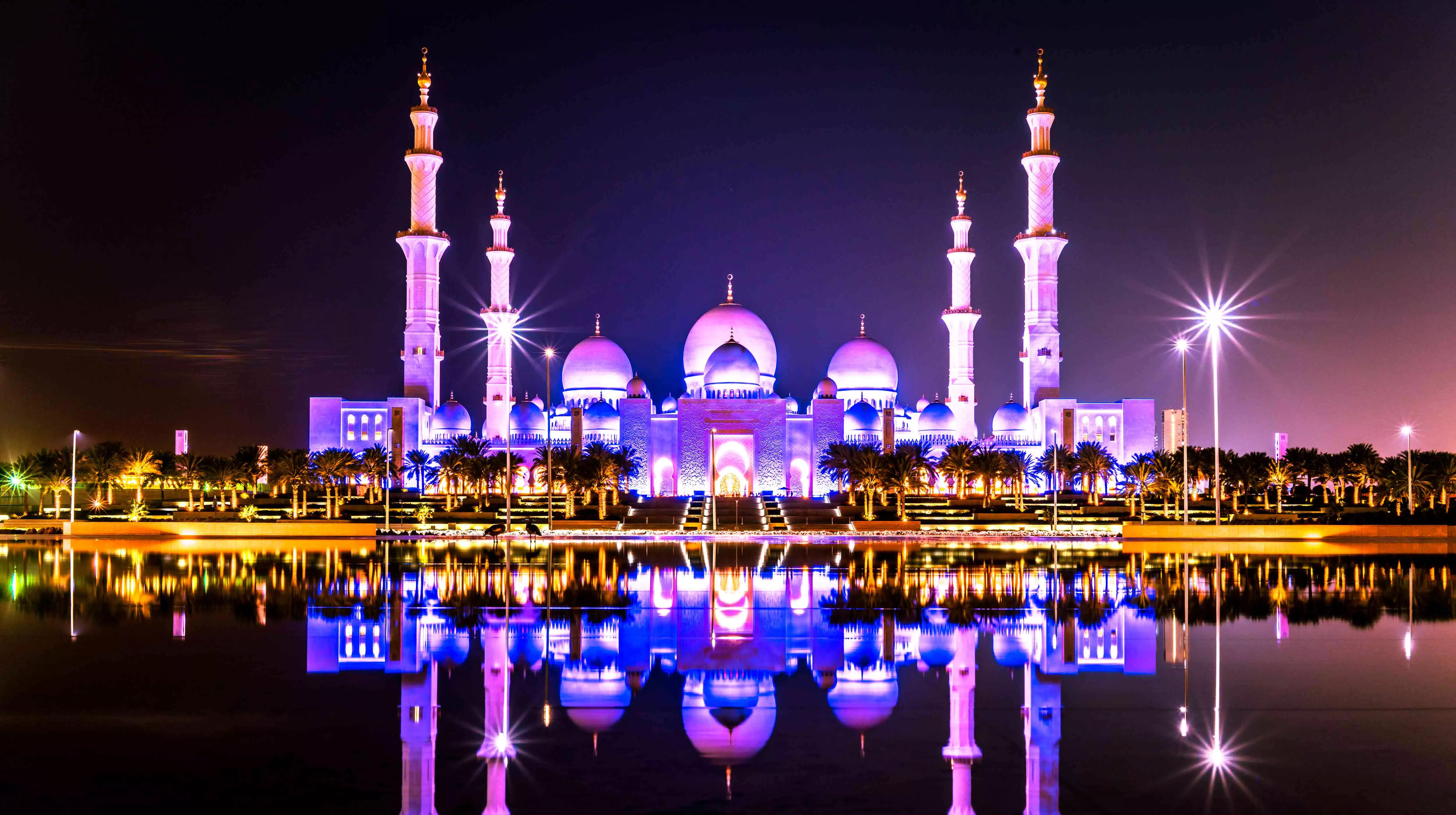 Sheikh Zayed Grand Mosque in United Arab Emirates, Middle East | Architecture - Rated 4.7