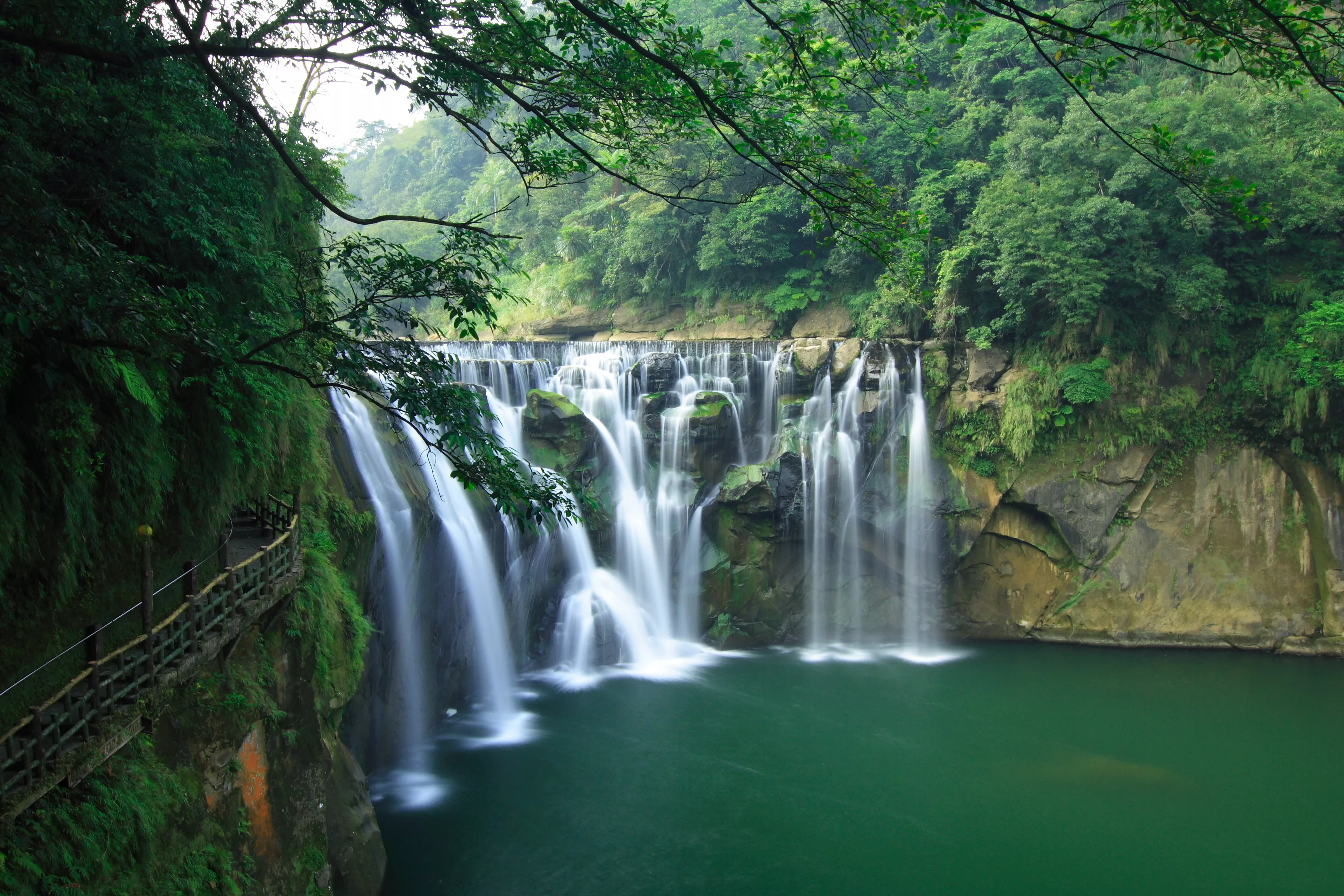 Shifen Waterfall in Taiwan, East Asia | Waterfalls - Rated 4.1