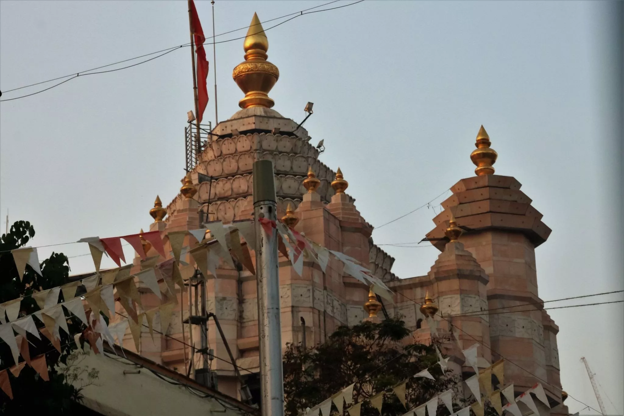 Shri Siddhi Vinayak Ganapati Mandir in India, Central Asia | Architecture - Rated 5.1