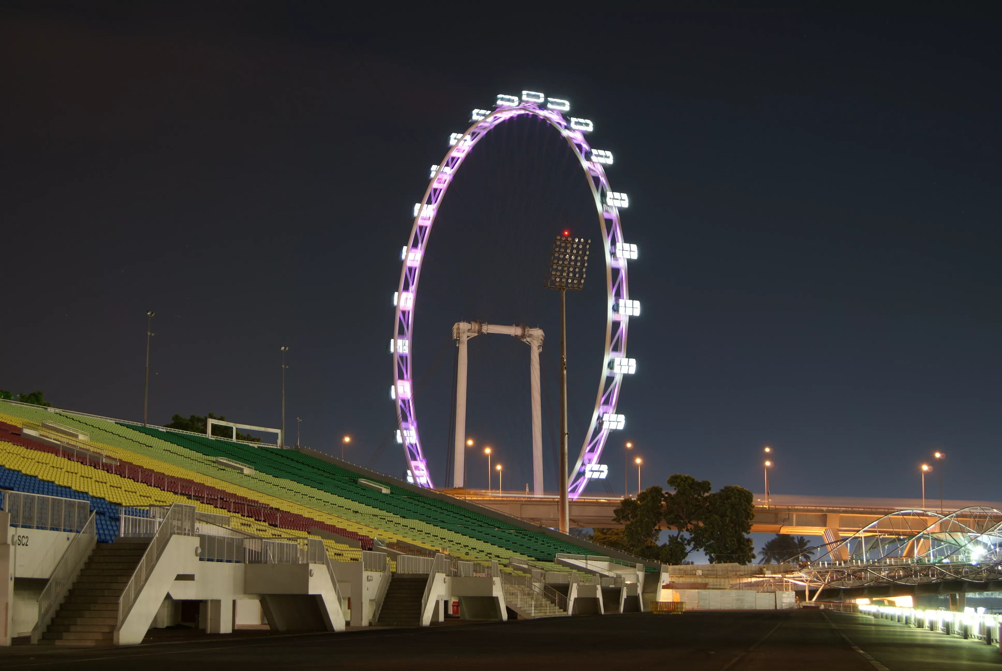 Singapore Ferris Wheel in Singapore, Central Asia | Amusement Parks & Rides - Rated 4.1