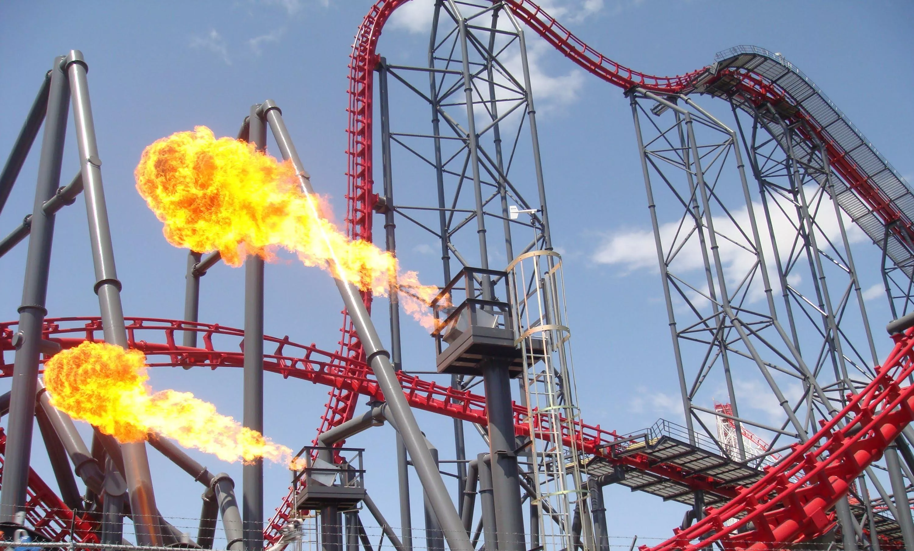 Six Flags in Mexico, North America | Amusement Parks & Rides - Rated 6.9