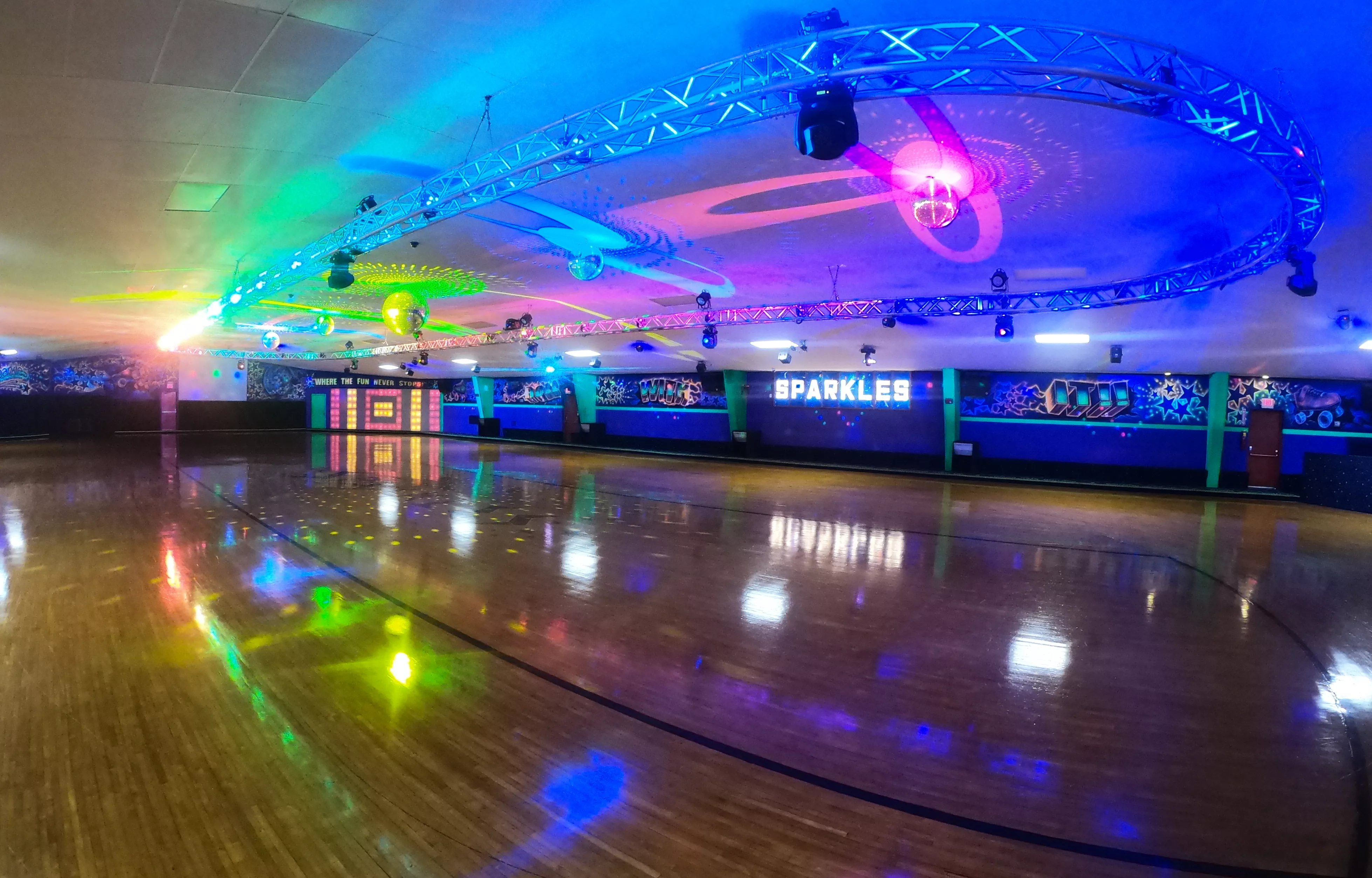 Sparkles Family Fun Center in USA, North America | Roller Skating & Inline Skating - Rated 7.8