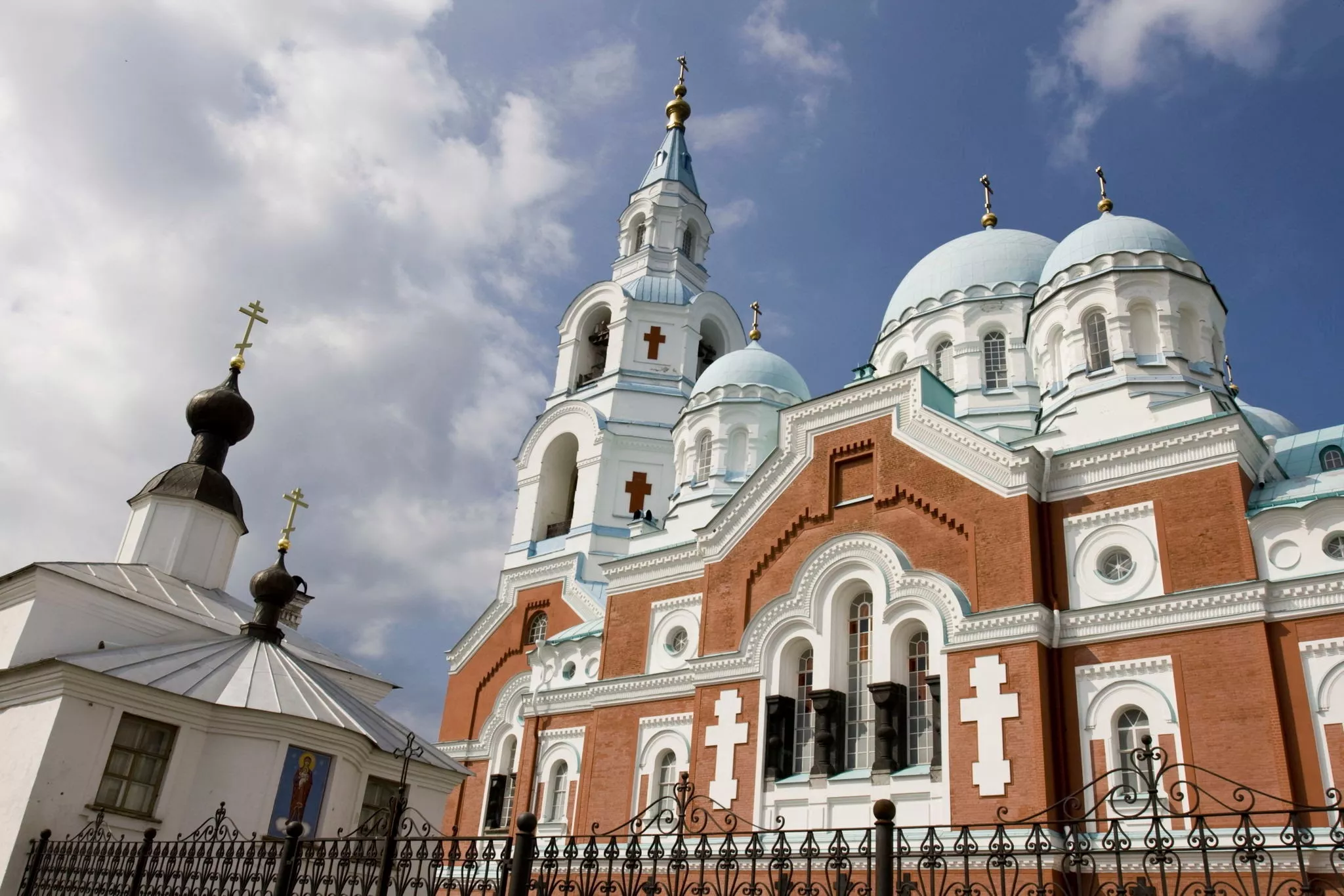 Spaso-Preobrazhensky Cathedral in Ukraine, Europe | Architecture - Rated 3.9