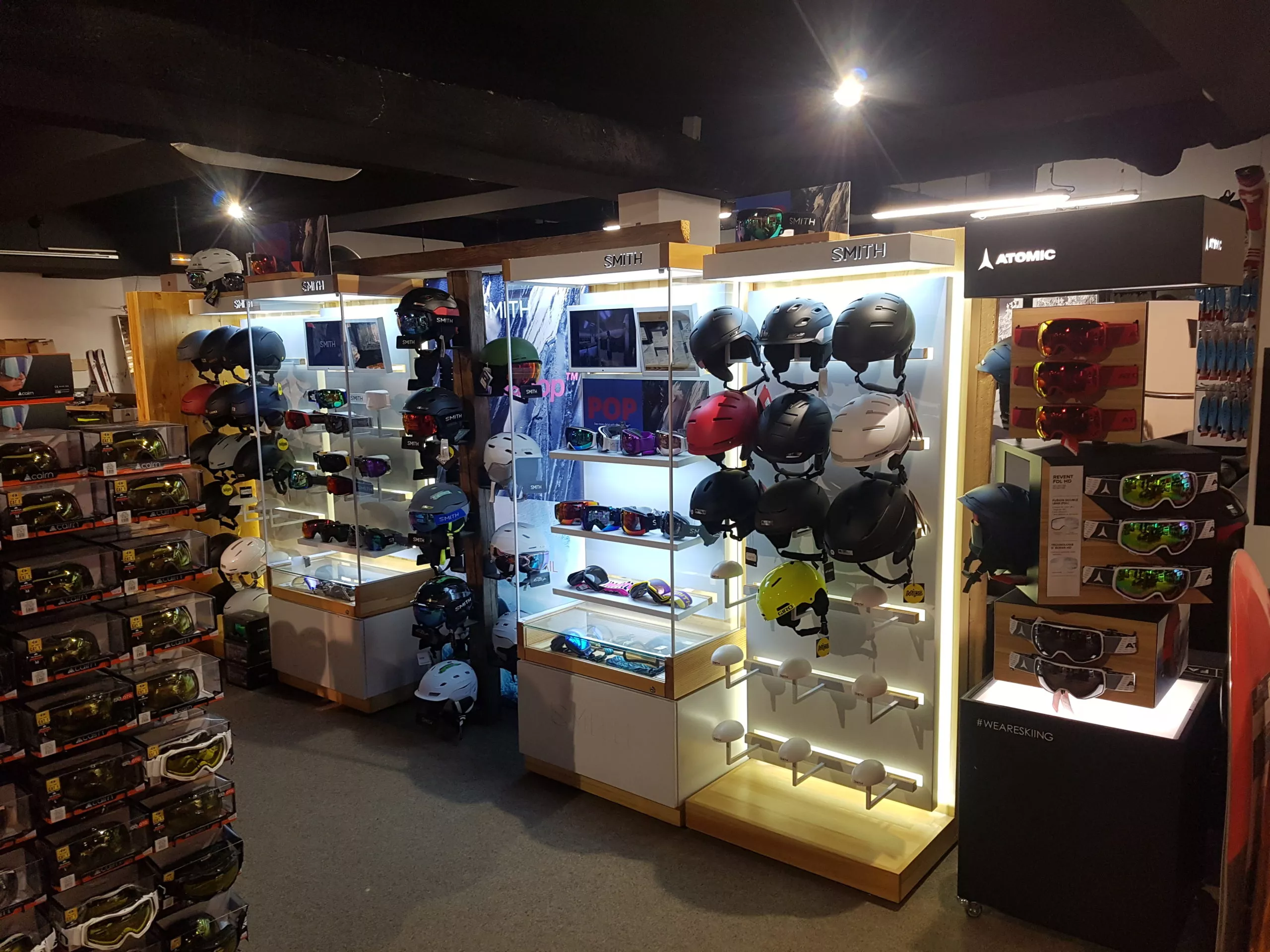 Sports Junkies Clearance Center in Canada, North America | Snowboarding,Skiing - Rated 3.4