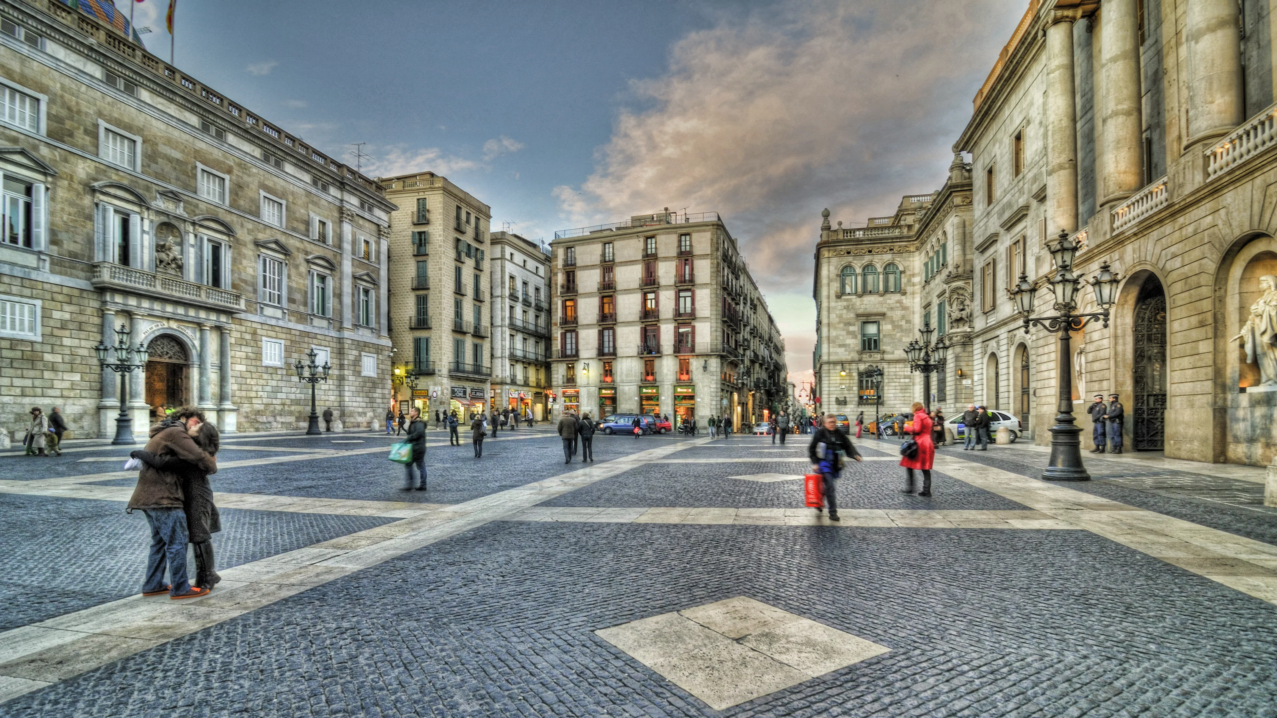 St. James Square in Spain, Europe | Architecture - Rated 3.8