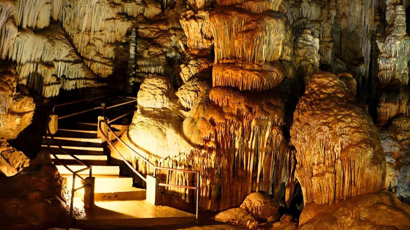 Stalactite Cave of Pal-Voldi in Hungary, Europe | Caves & Underground Places - Rated 4.1