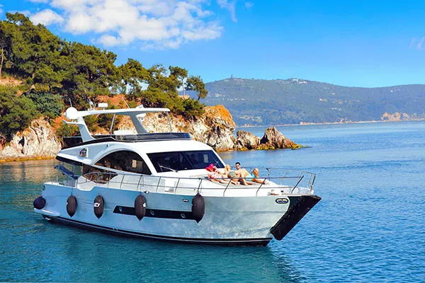 Bosphorus Yacht Charter in Turkey, Central Asia | Yachting - Rated 3.9