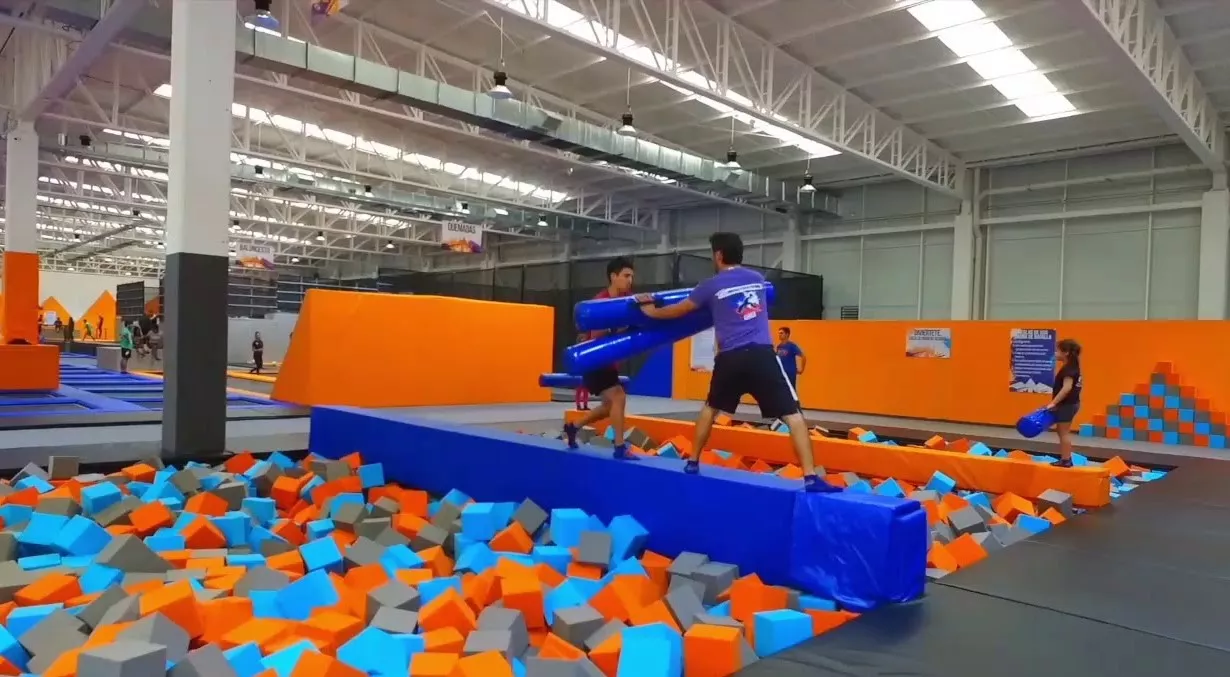 Summit Trampoline Park Tobalabaа in Chile, South America | Trampolining - Rated 6.2
