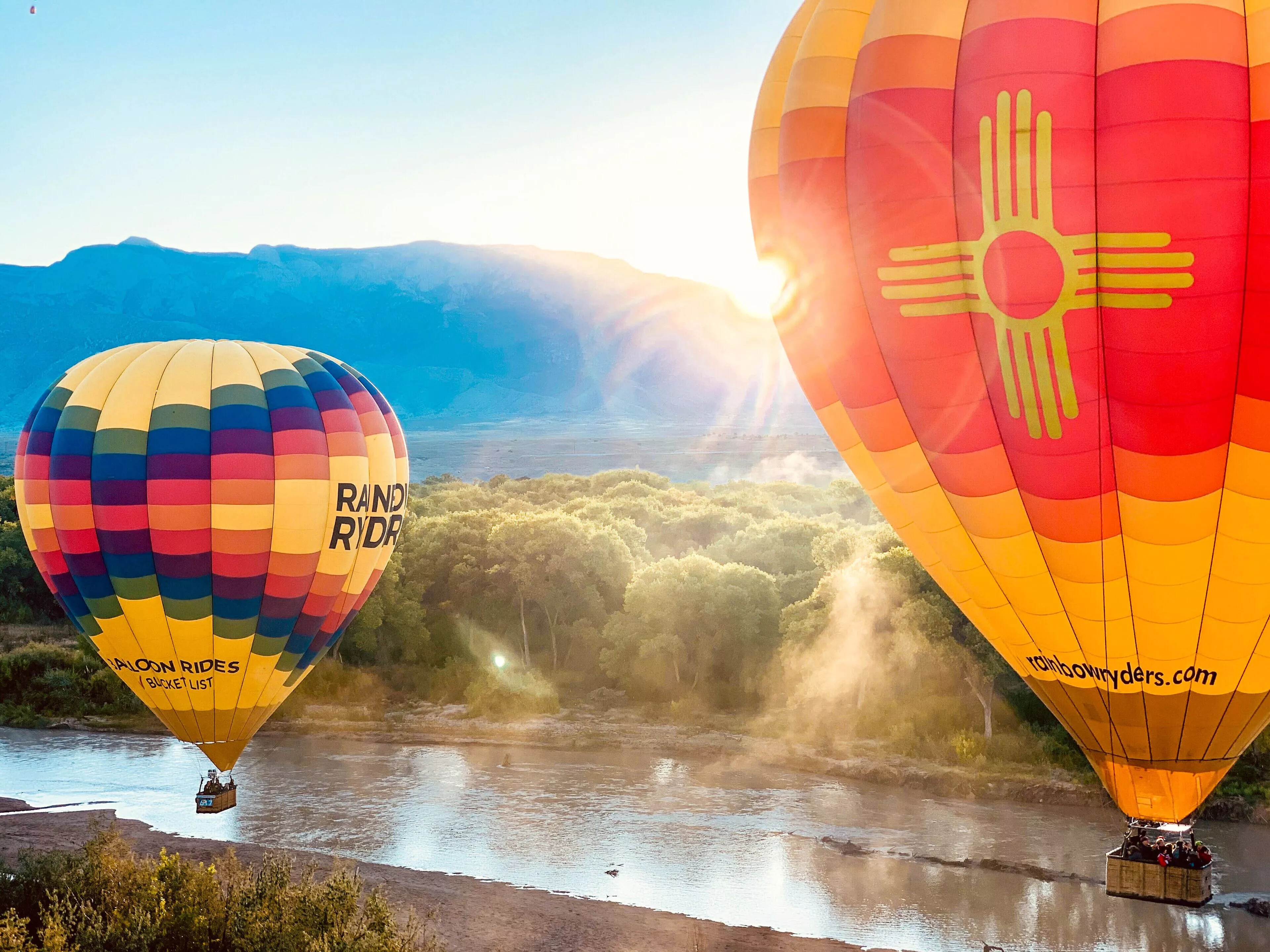 Sunrise Balloons in New Zealand, Australia and Oceania | Hot Air Ballooning - Rated 1.2