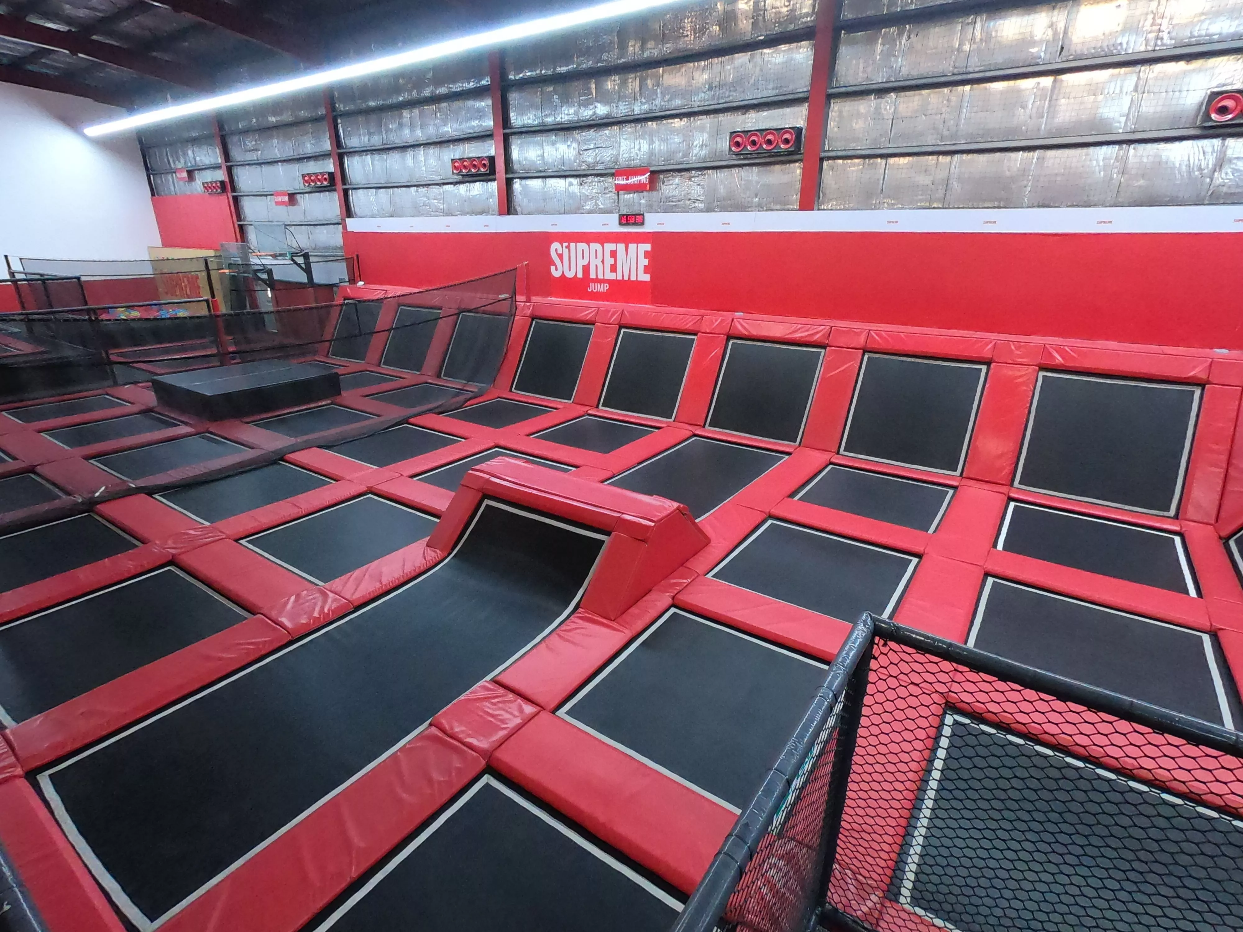 Supreme Trampoline Park in India, Central Asia | Trampolining - Rated 4