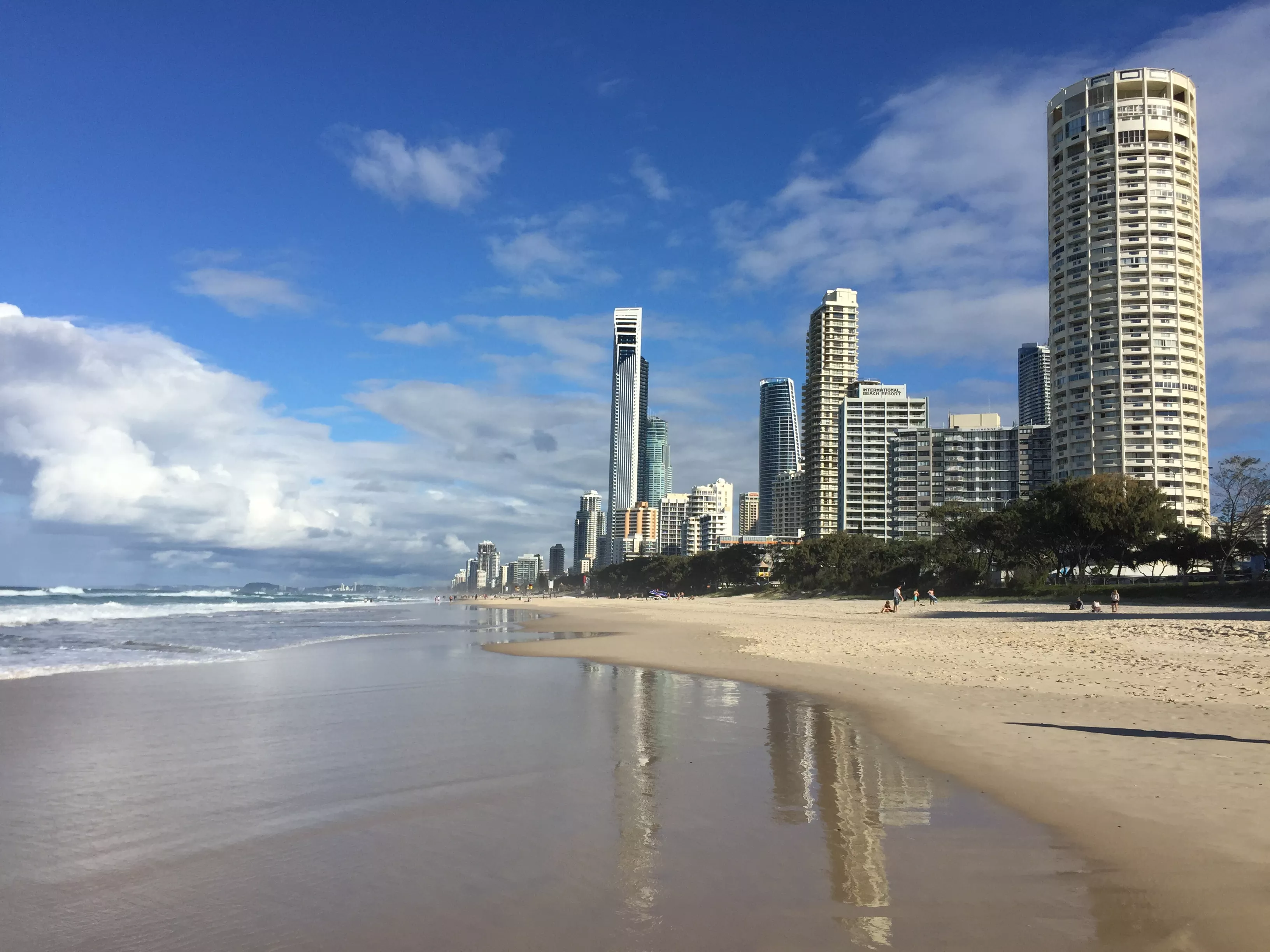 Surfers Paradise Beach in Australia, Australia and Oceania | Surfing,Beaches - Rated 3.8