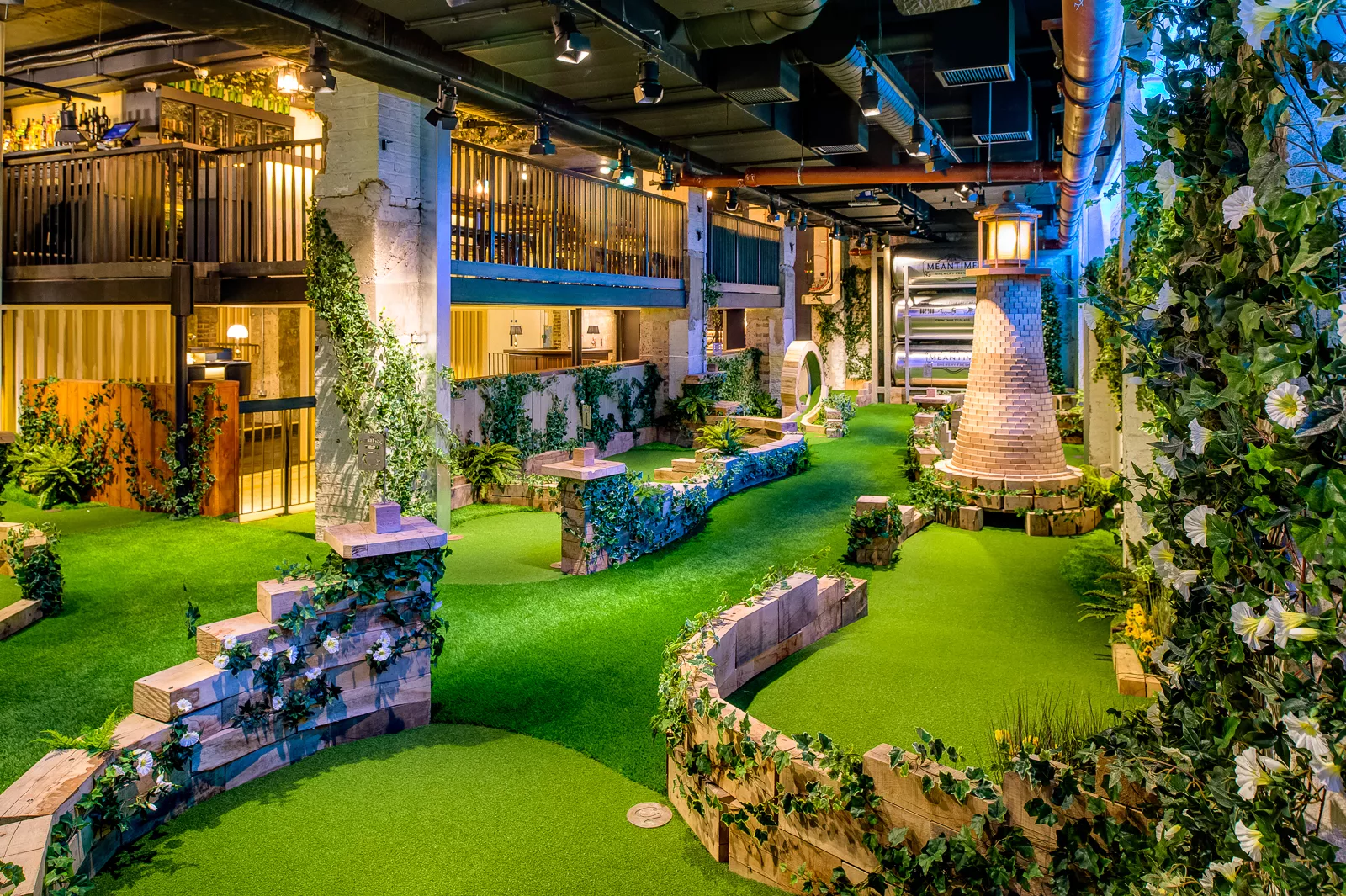 Swingers Crazy Golf - City in United Kingdom, Europe | Golf,Sex-Friendly Places - Rated 4.4