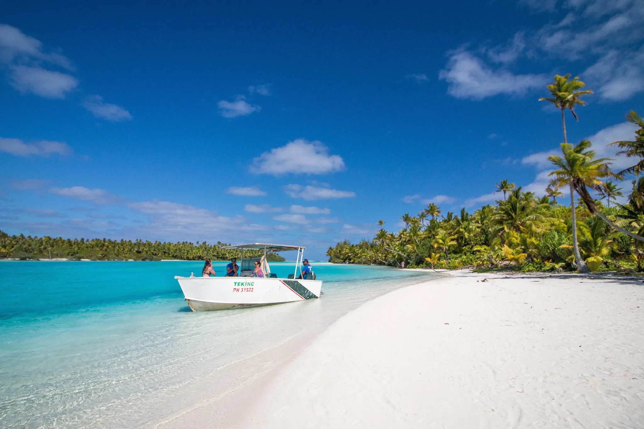 Teking Lagoon Cruises in Cook Islands, Australia and Oceania | Excursions - Rated 0.9
