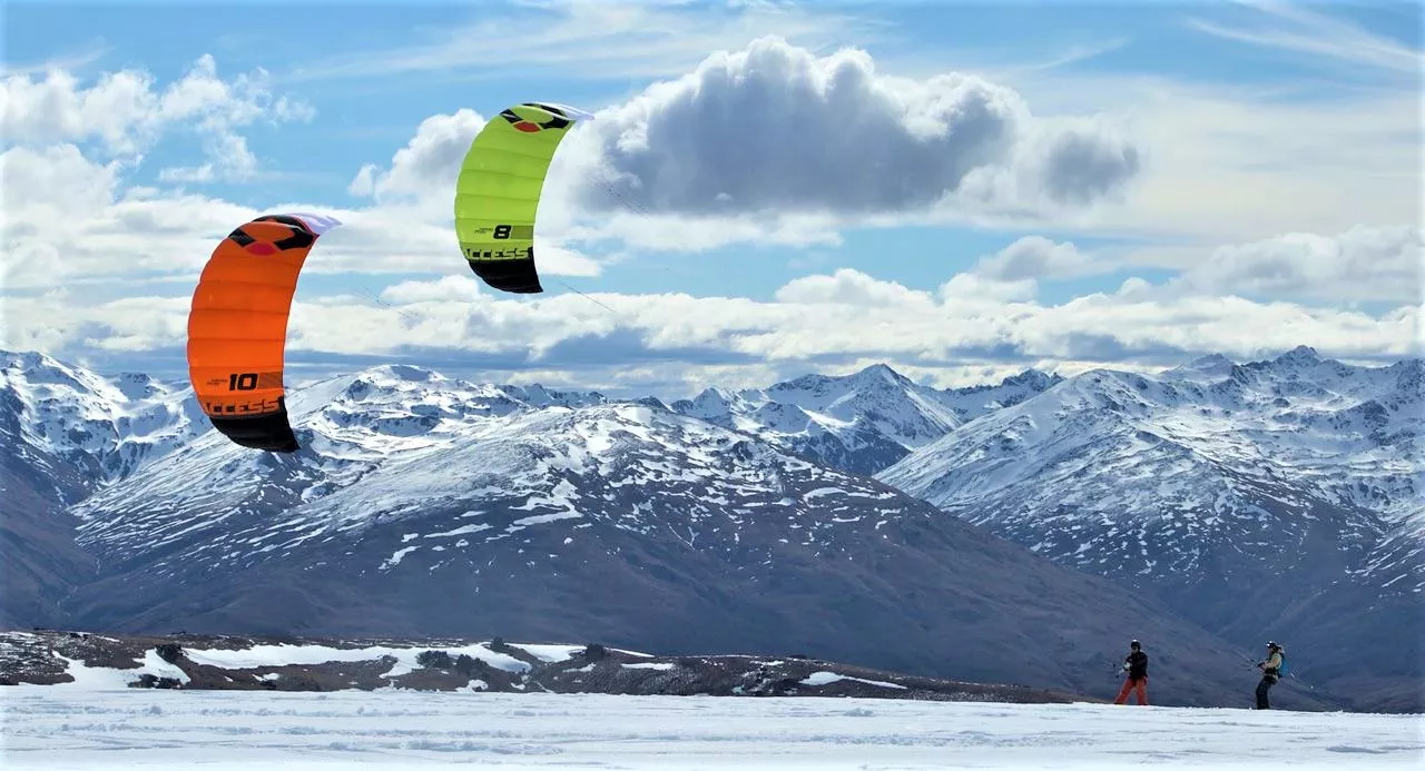 Thompson Pass in USA, North America | Snowkiting - Rated 0.9