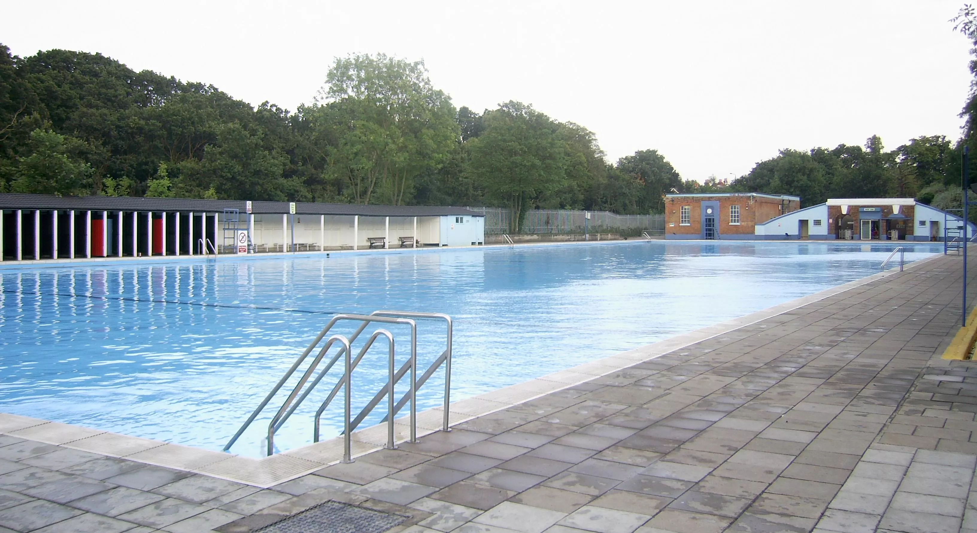 Tooting Bec Lido in United Kingdom, Europe | Swimming - Rated 3.6
