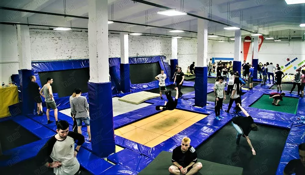 Trampoline park JUMP TOWN in Russia, Europe | Trampolining - Rated 3.8