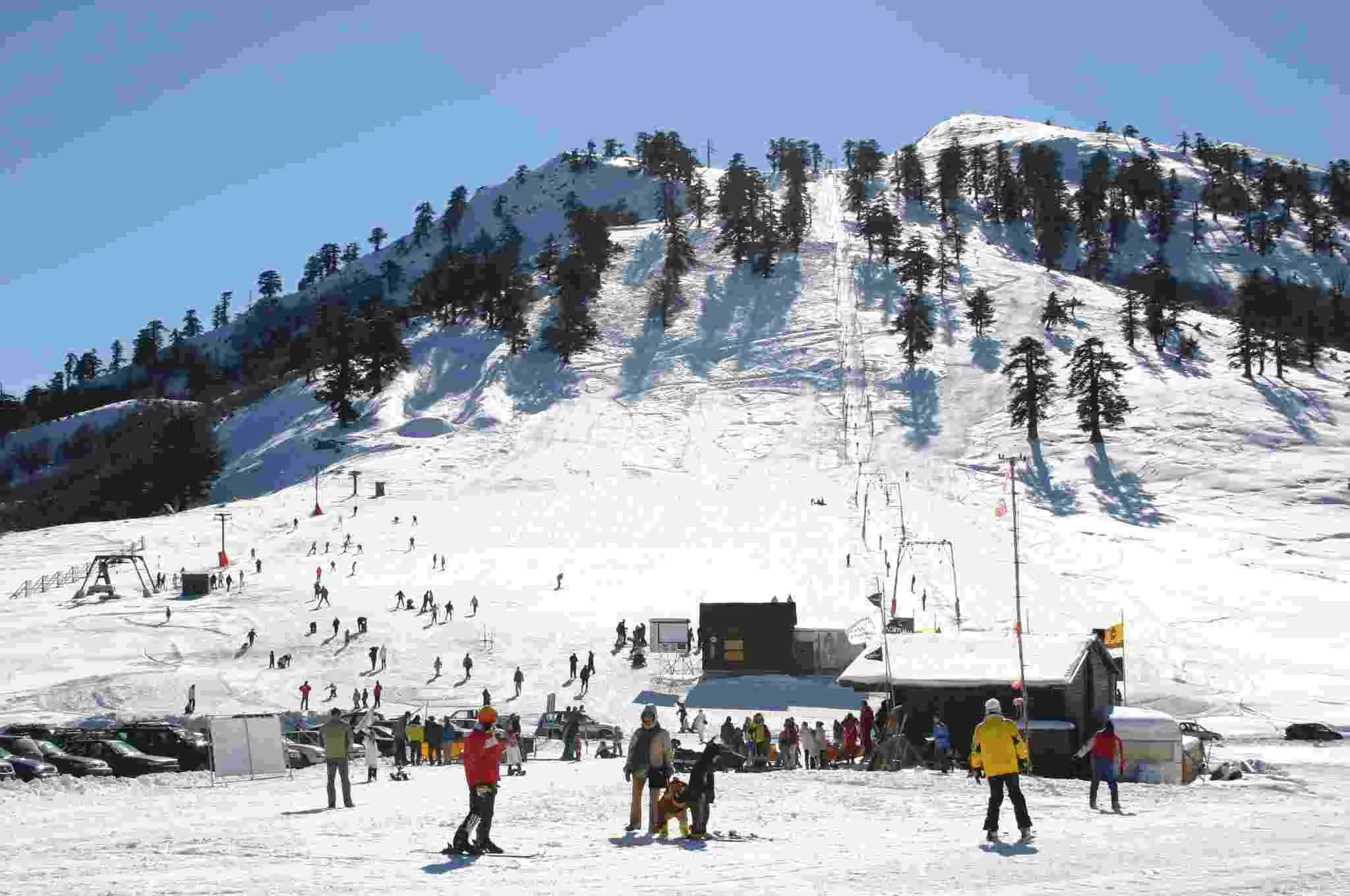 Vasilitsa Ski Center in Greece, Europe | Snowboarding,Skiing - Rated 3.7