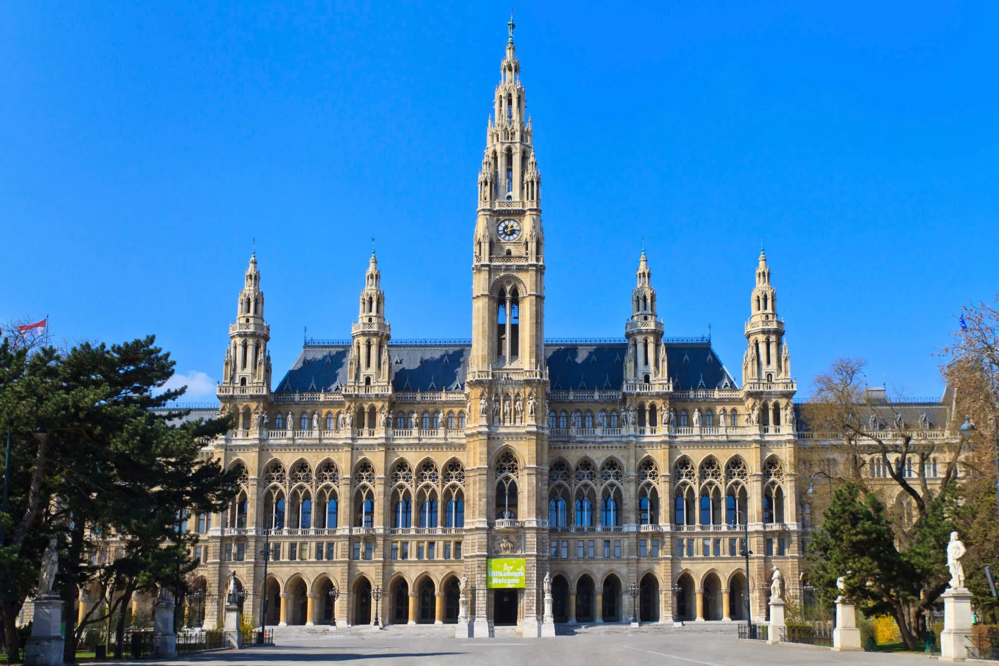 Vienna City Hall in Austria, Europe | Architecture - Rated 3.8
