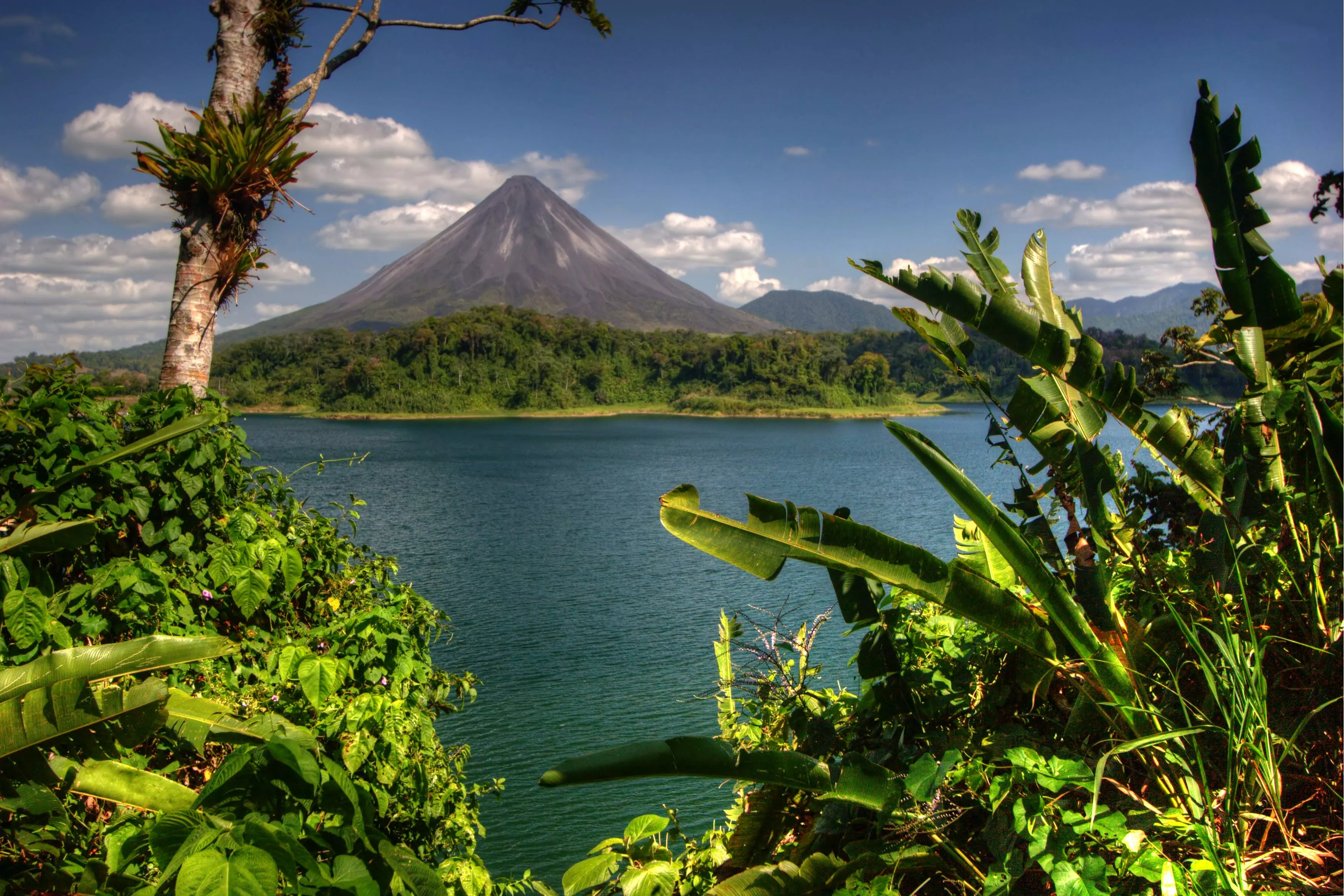 Volkan Arenal in Costa Rica, North America | Volcanos - Rated 4.2