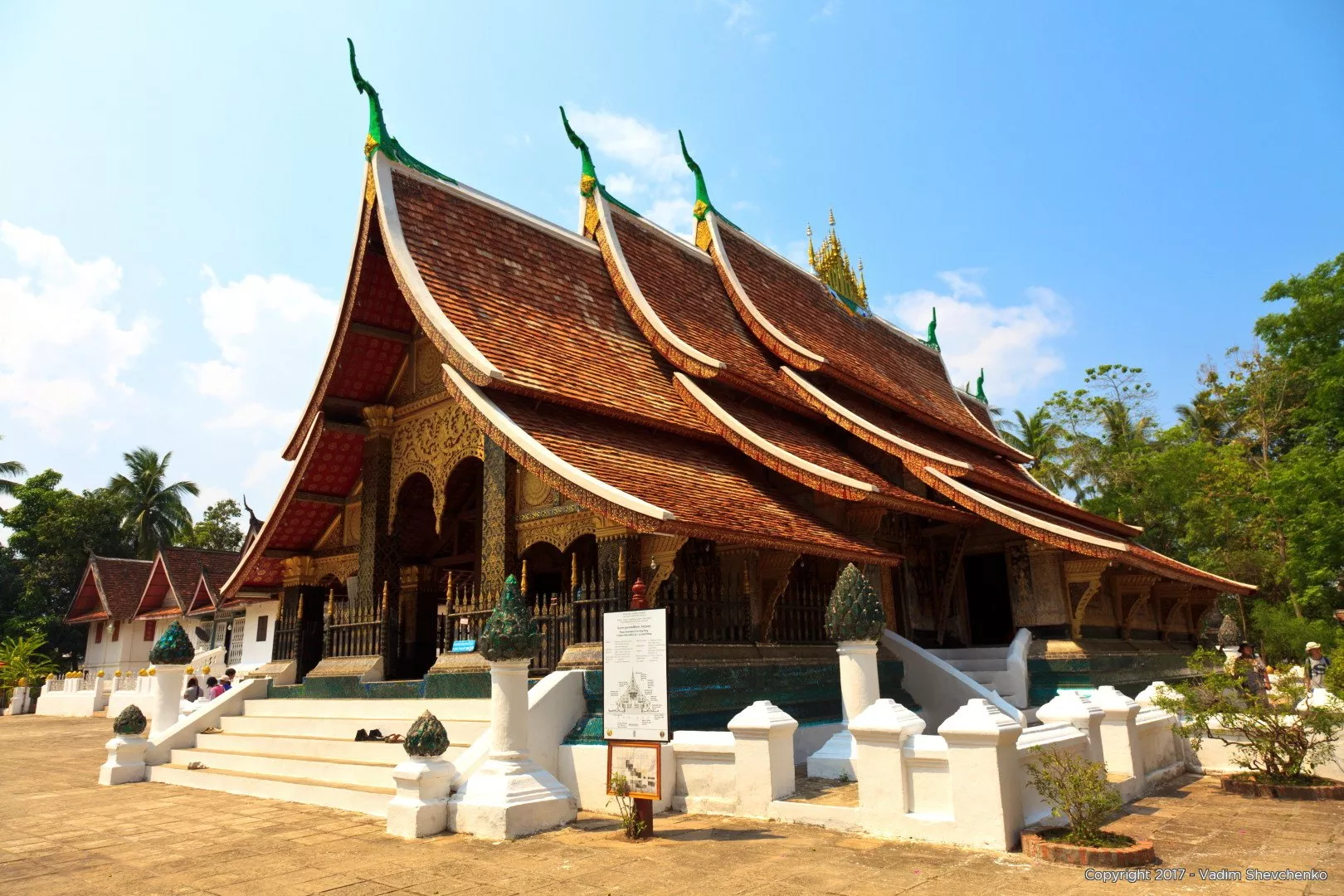 Wat Sieng Thong in Laos, East Asia | Architecture - Rated 3.6