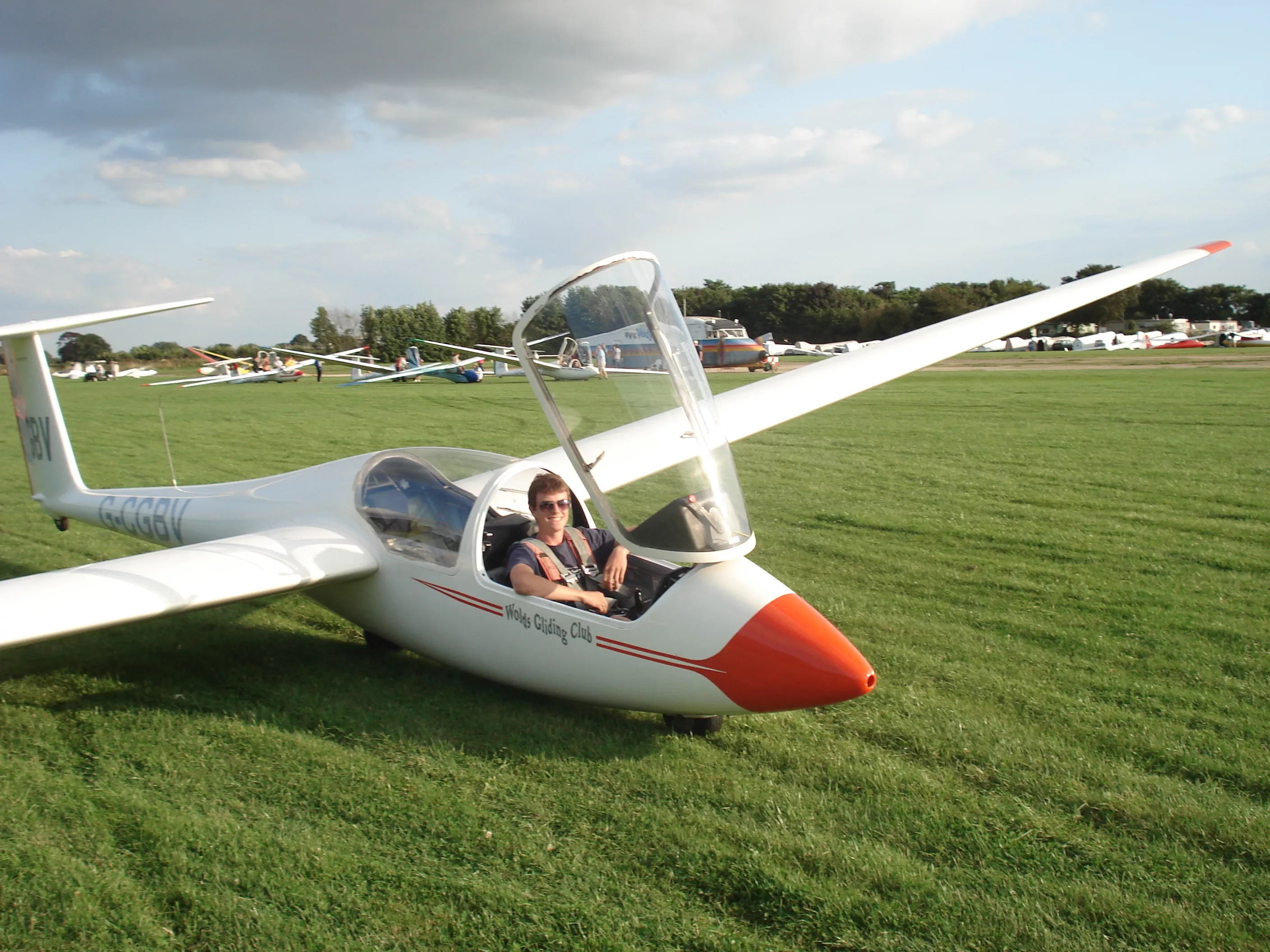 Wolds Gliding Club in United Kingdom, Europe | Sailplane - Rated 3.8