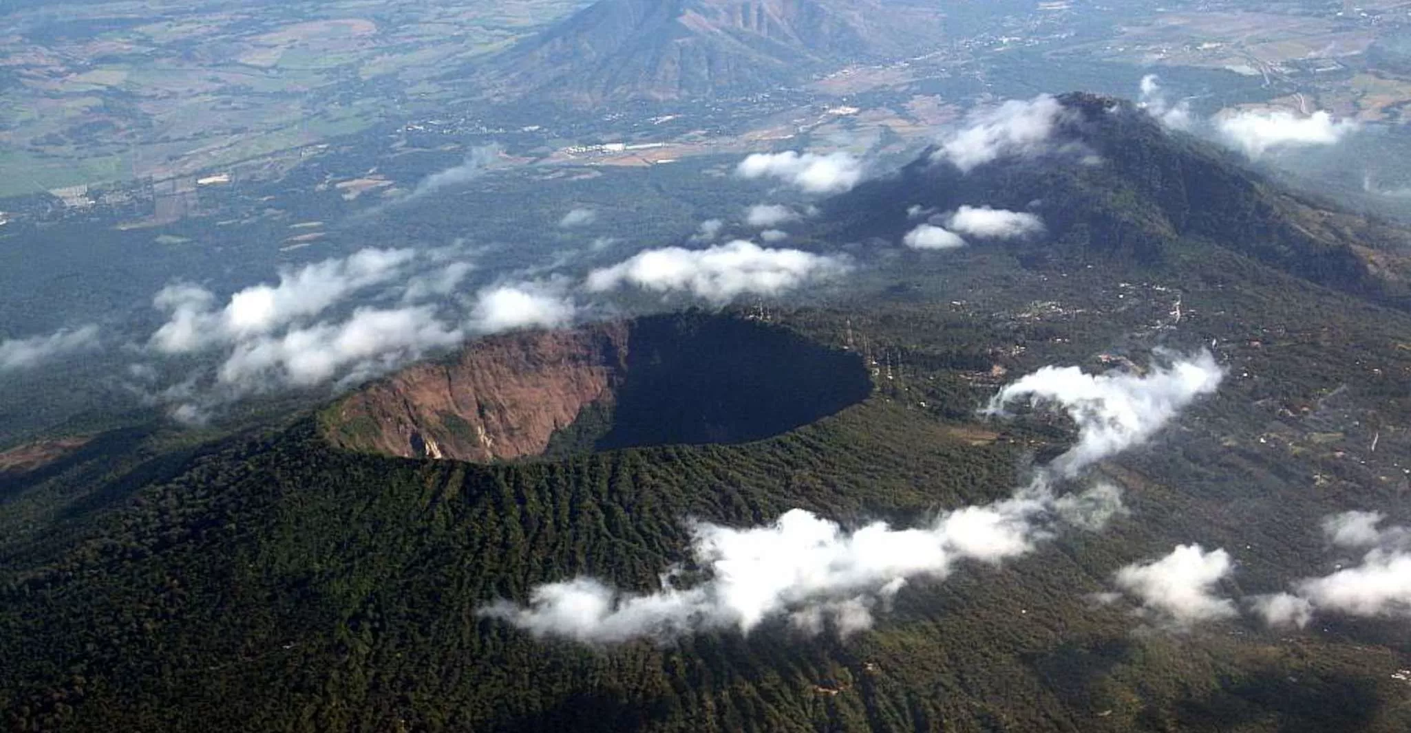 Volcan de Pachapupum in Peru, South America | Volcanos - Rated 0.8