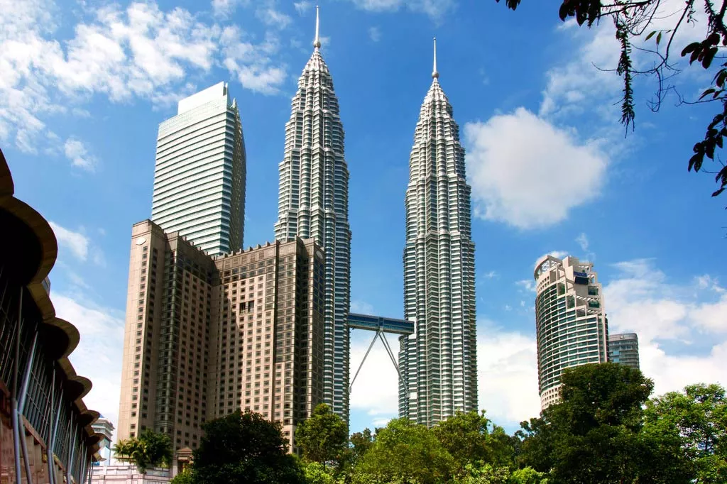 Petronas Towers in Malaysia, East Asia | Architecture,Observation Decks - Rated 4.4