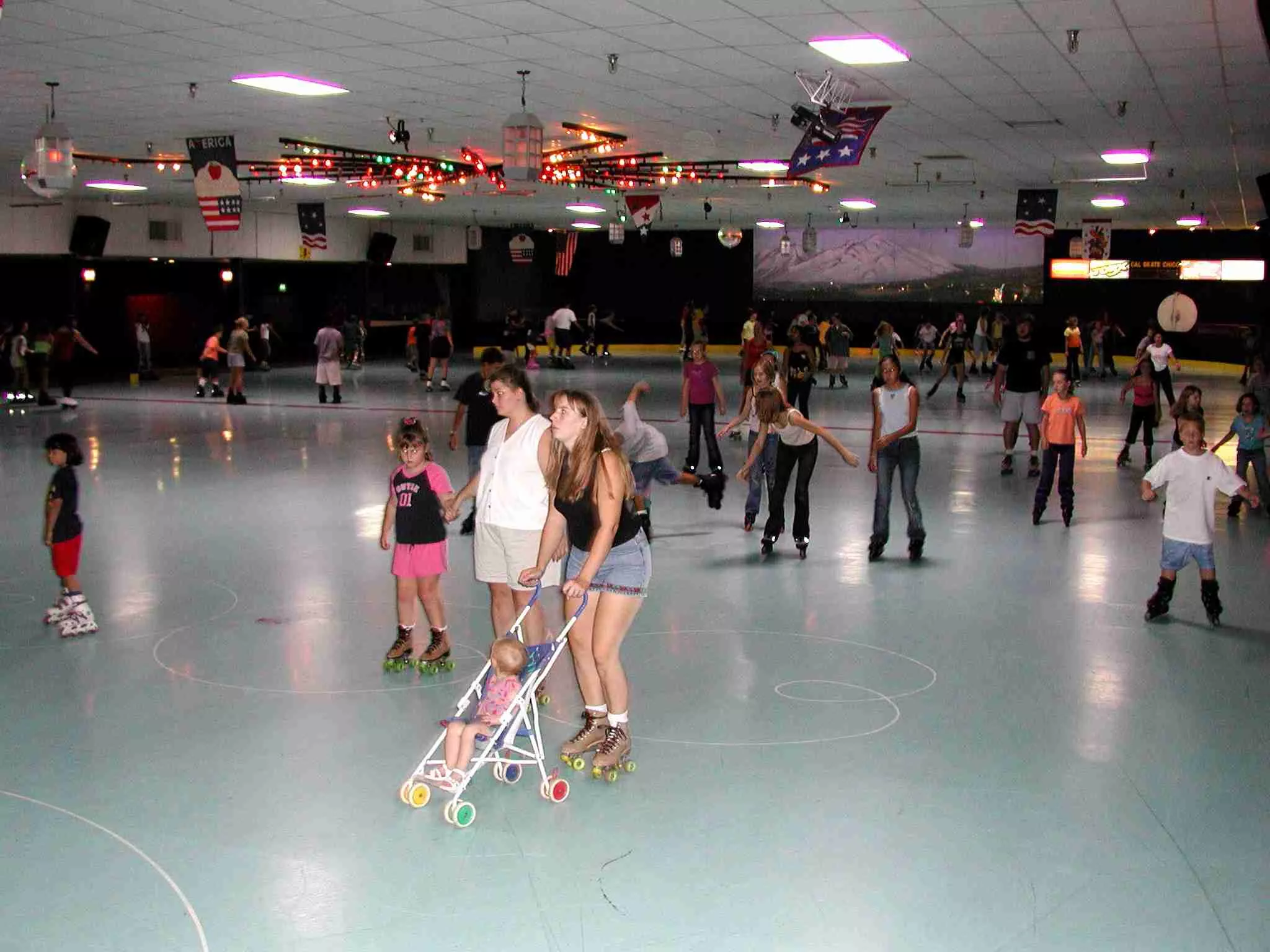 Southgate Roller Rink in USA, North America | Roller Skating & Inline Skating - Rated 6.3