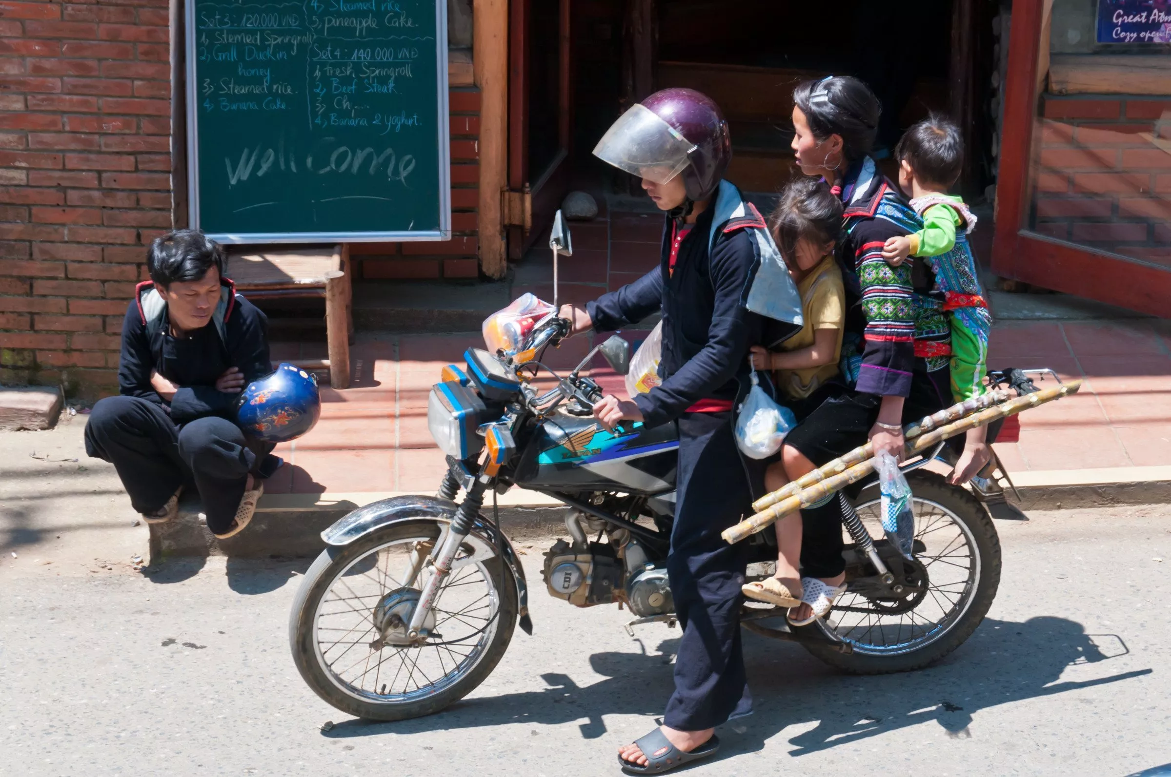 Tuan Cau Rong - Motorbike Rental in Vietnam, East Asia | Motorcycles - Rated 4.1