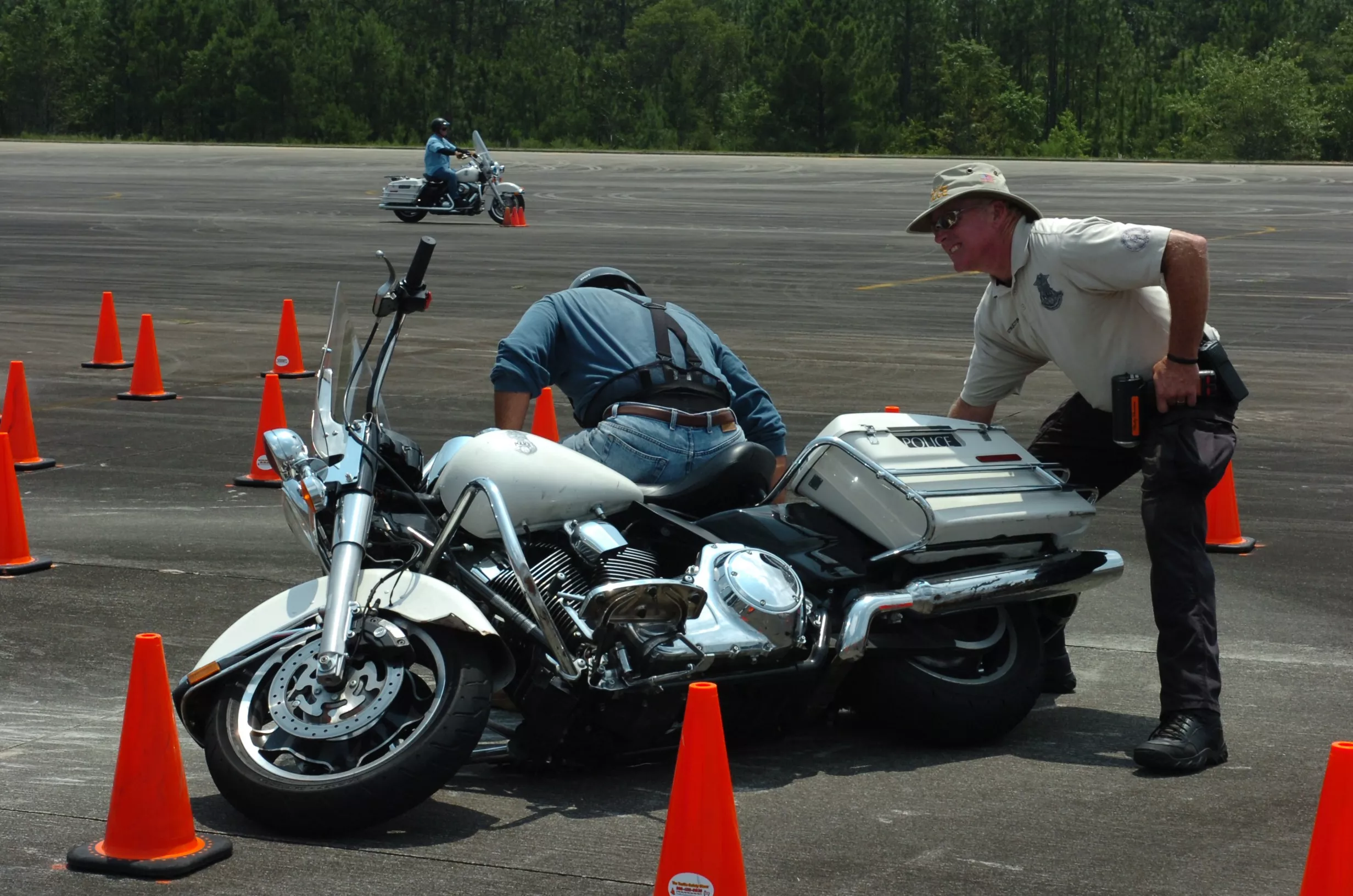 Quality Driving & Motorcycle School in Canada, North America | Motorcycles - Rated 0.9